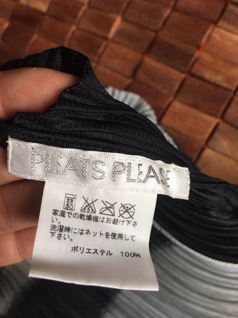 Issey Miyake Issey Miyake size:3 Black and white pleated ink-wash top Size XS / US 0-2 / IT 36-38 - 7 Thumbnail