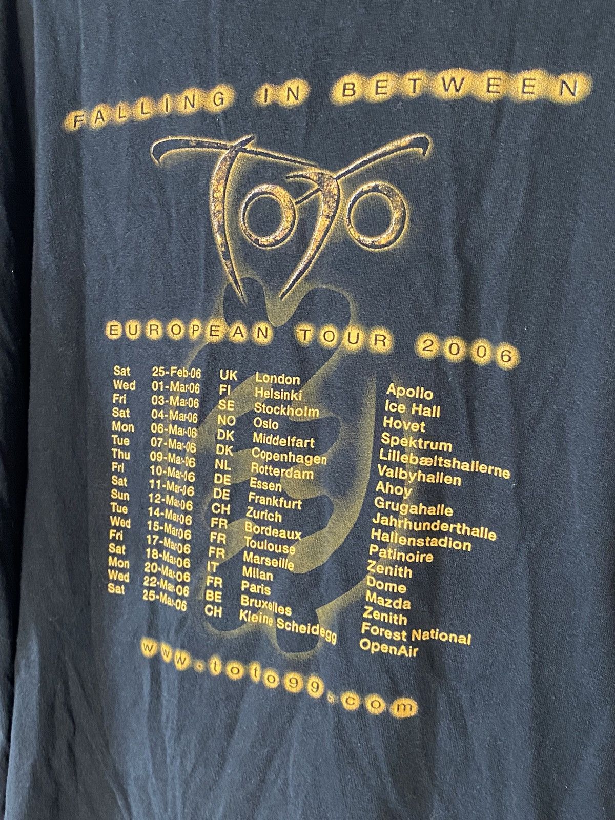Band Tees × Vintage Vintage Toto T-shirt Falling in Between European tour 2006 Size US XXL / EU 58 / 5 - 3 Thumbnail