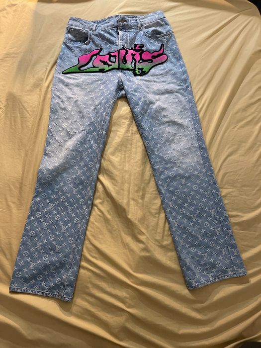 Custom Louis Vuitton vintage mom jeans, The jeans are