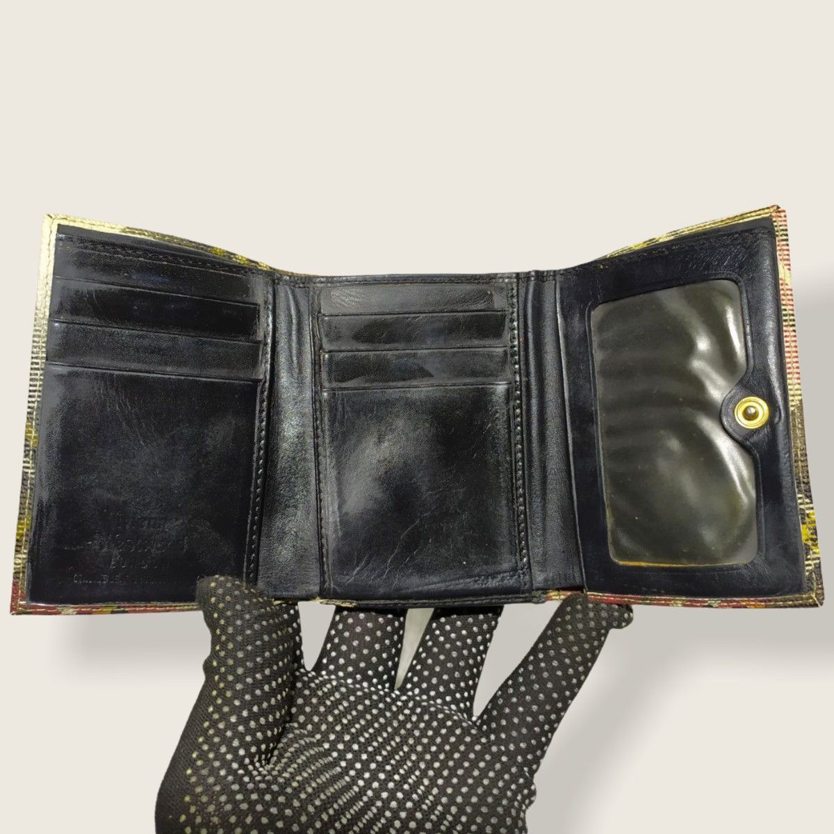 Vivienne Westwood ‼️LASTDROP‼️ AUTHENTIC VIVIENNE WESTWOOD SHORT WALLET Size ONE SIZE - 4 Thumbnail