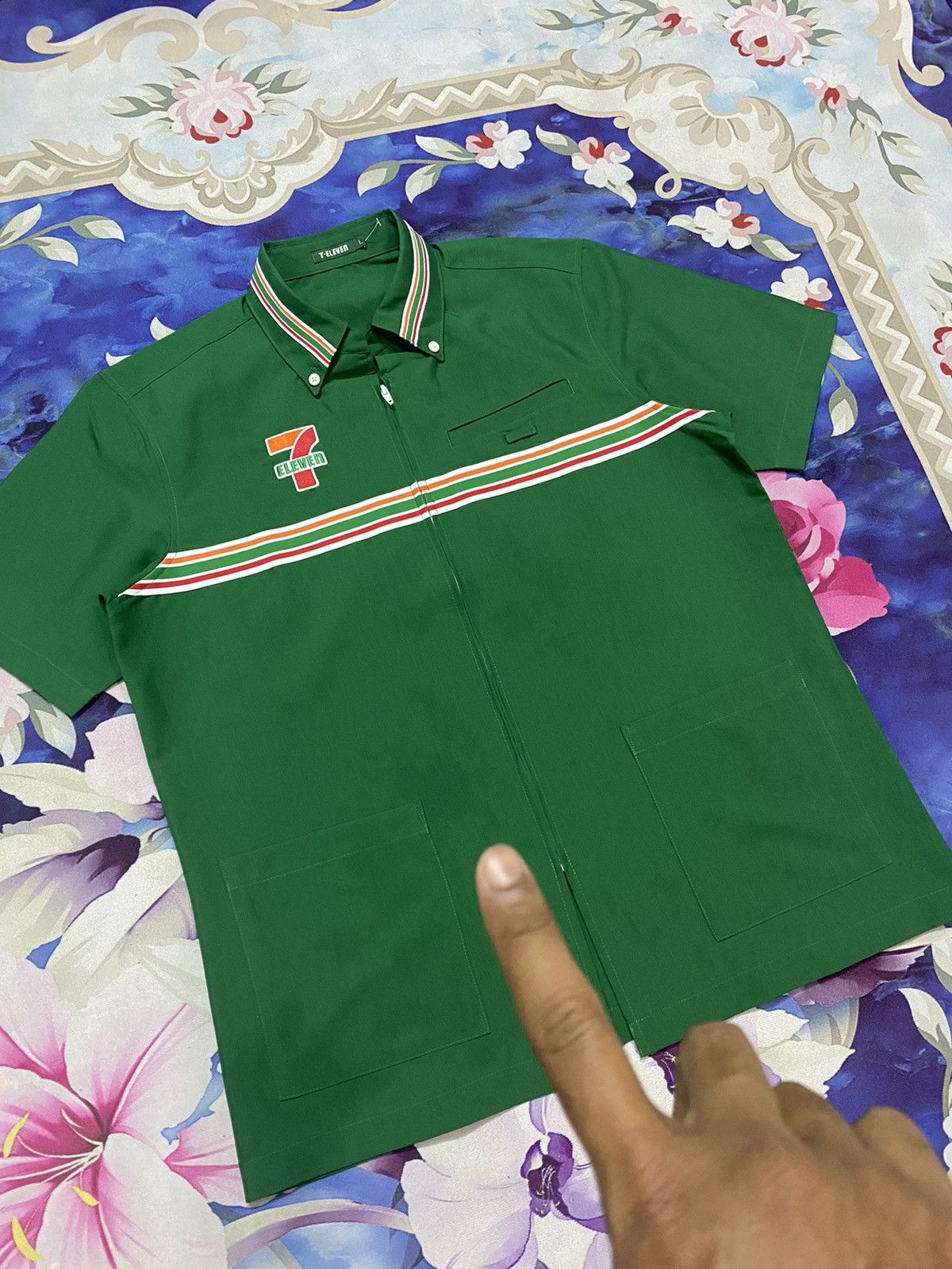 Vintage Vintage 7 ELEVEN Japan Uniform Size US L / EU 52-54 / 3 - 6 Thumbnail