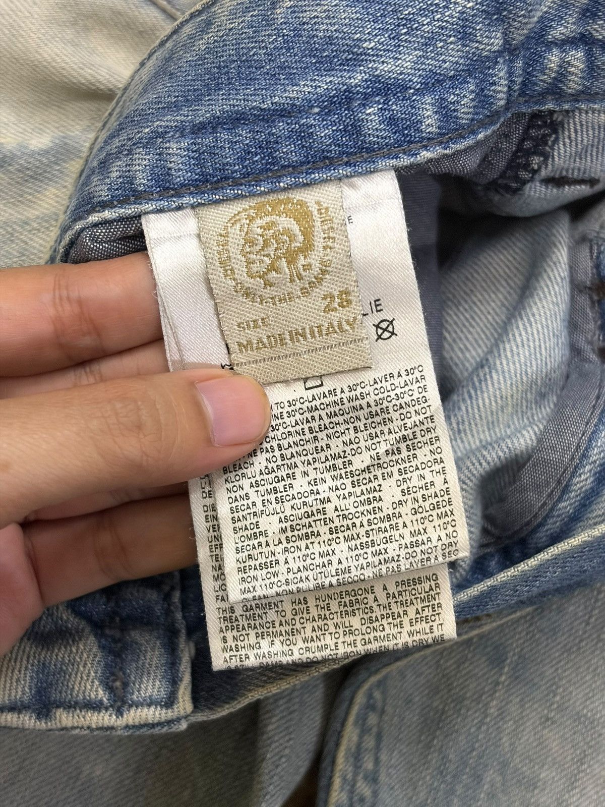 Diesel Vintage Italy Diesel Thavar Bleached Distressed Jeans Size US 31 - 5 Thumbnail