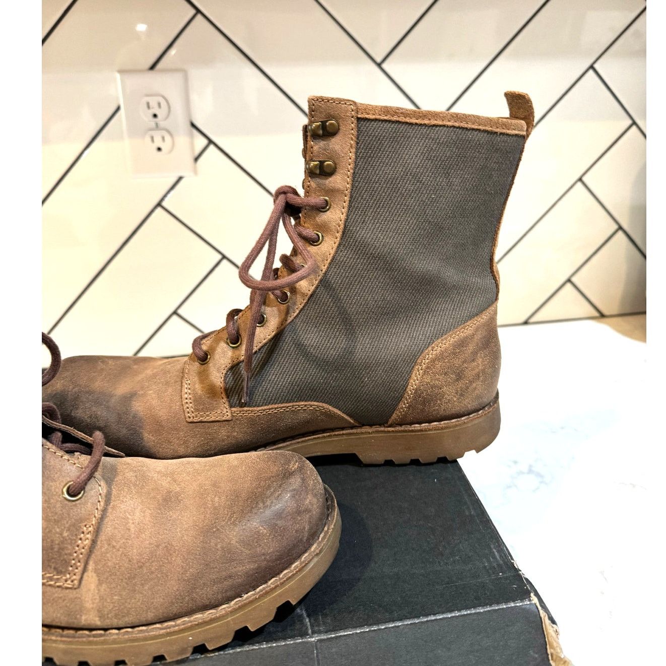Ugg UGG Montgomery combat boots chestnut leather olive canvas Size US 12 / EU 45 - 4 Thumbnail