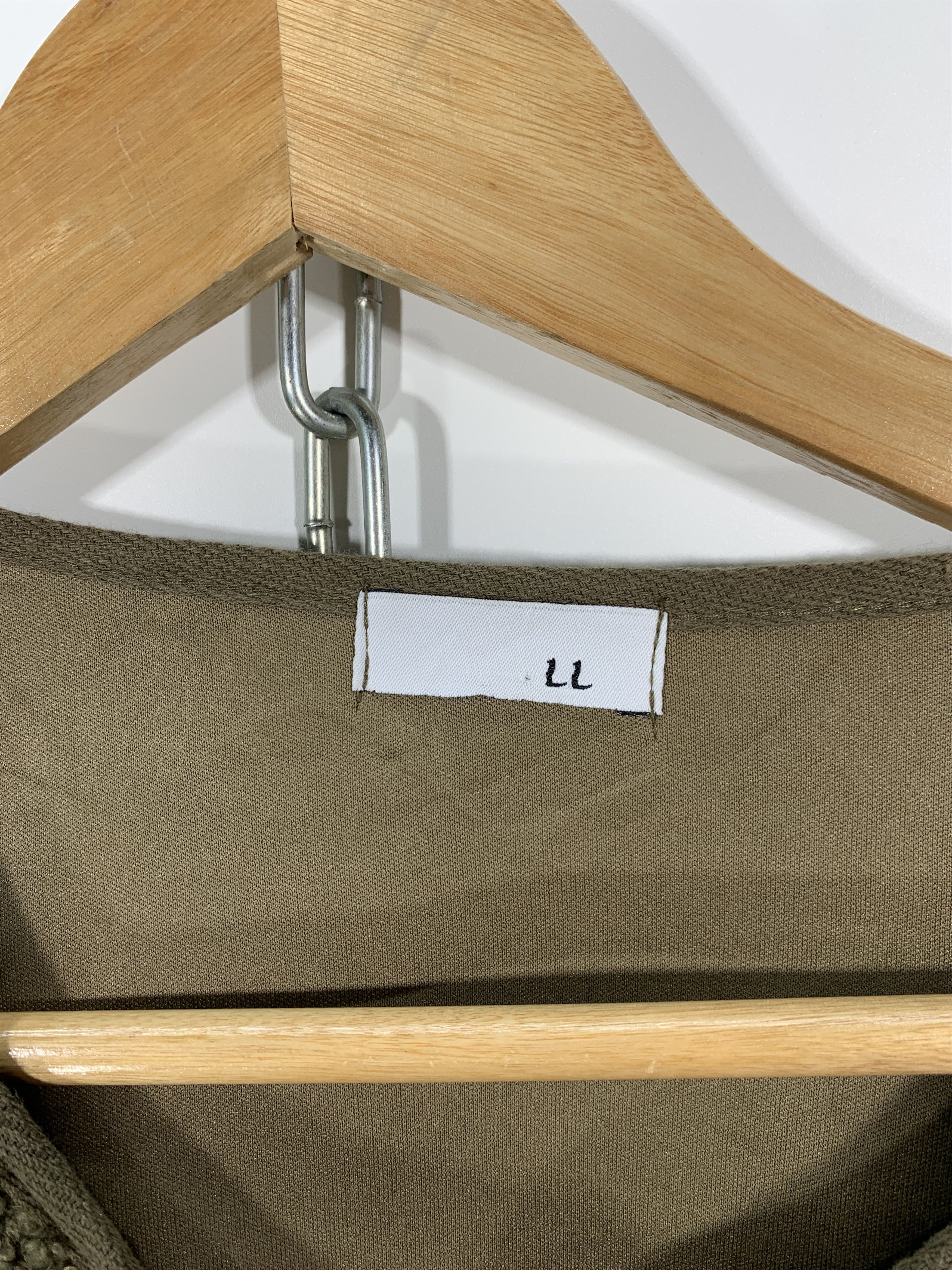 Japanese Brand Japanese brand fleece shoulder to sleeve Size US M / EU 48-50 / 2 - 5 Thumbnail