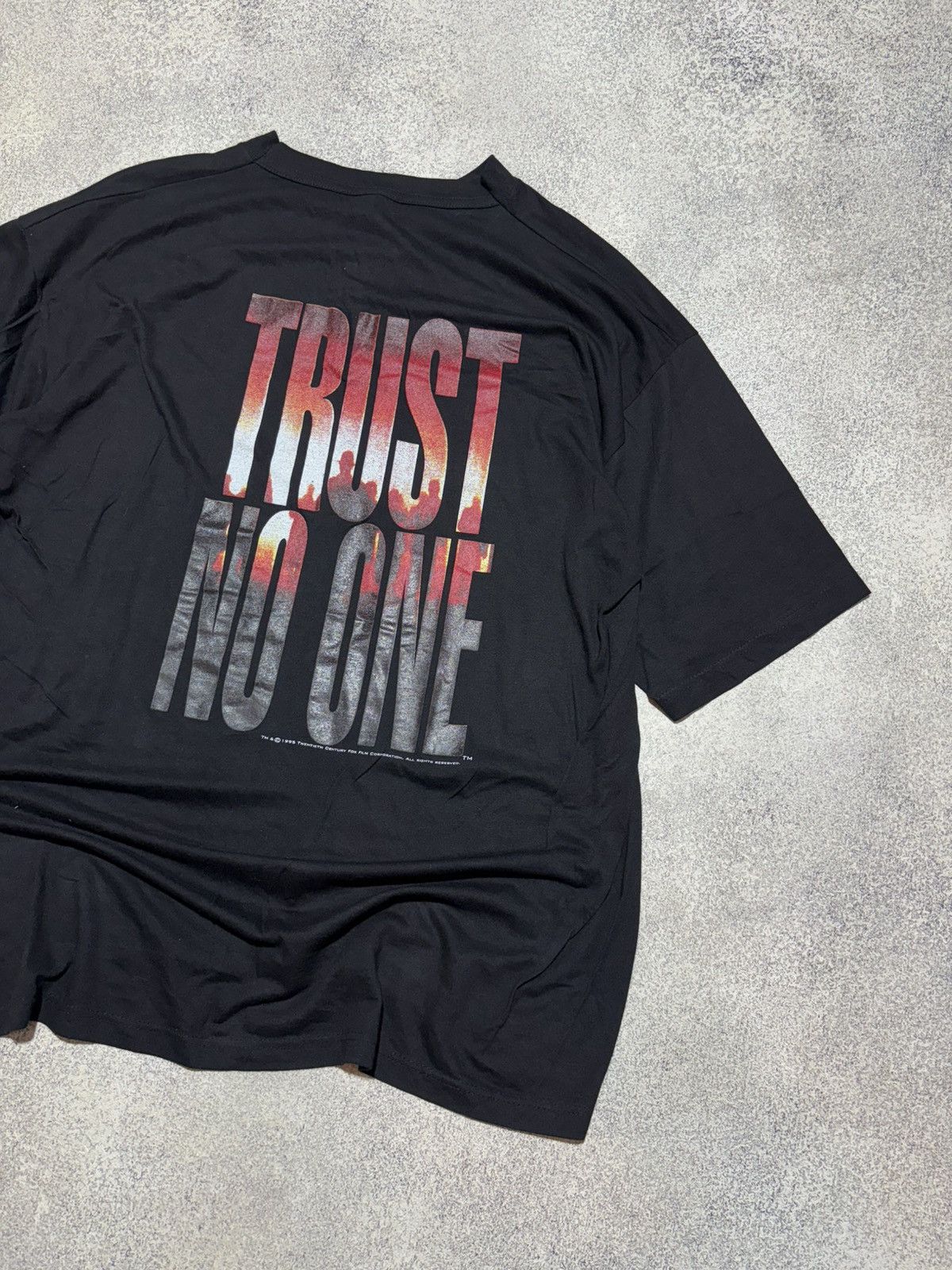 Vintage Vintage 1995 The X Files Trust No One Movie Promo Graphic Size US XL / EU 56 / 4 - 2 Thumbnail