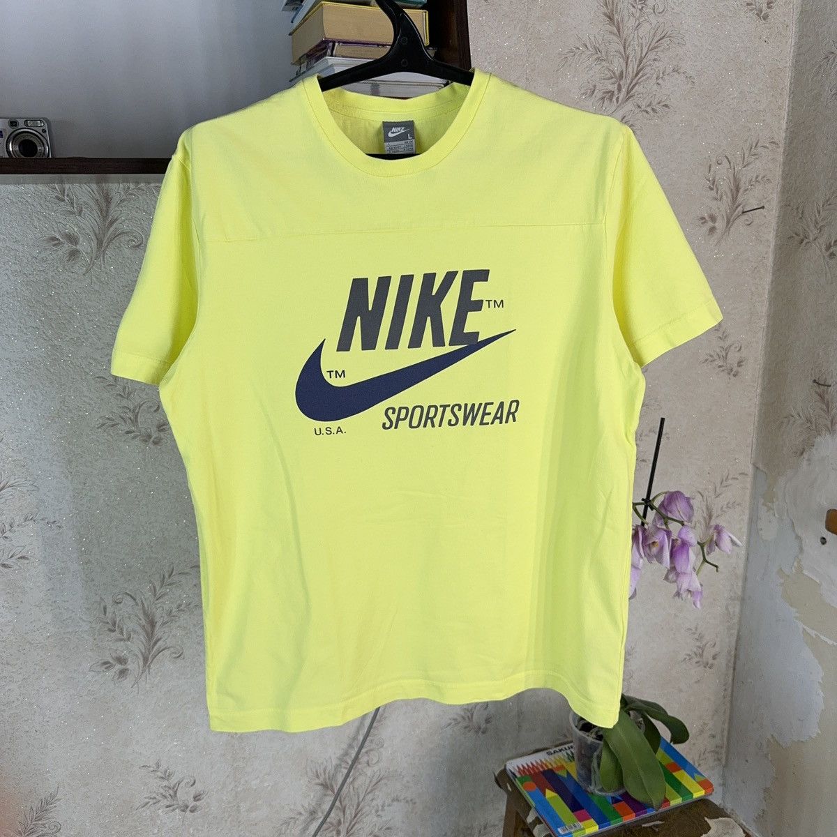 Nike × Vintage Vintage Nike T shirt Sportswear Acid Yellow Streetwear Sz L Size US L / EU 52-54 / 3 - 3 Thumbnail