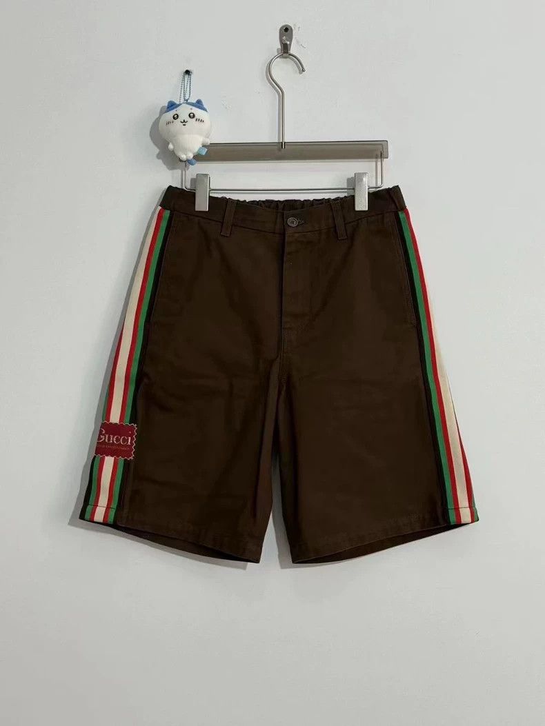 Gucci Gucci Size XS Side color stripe letter logo shorts 2503-Nex Size US 30 / EU 46 - 1 Thumbnail