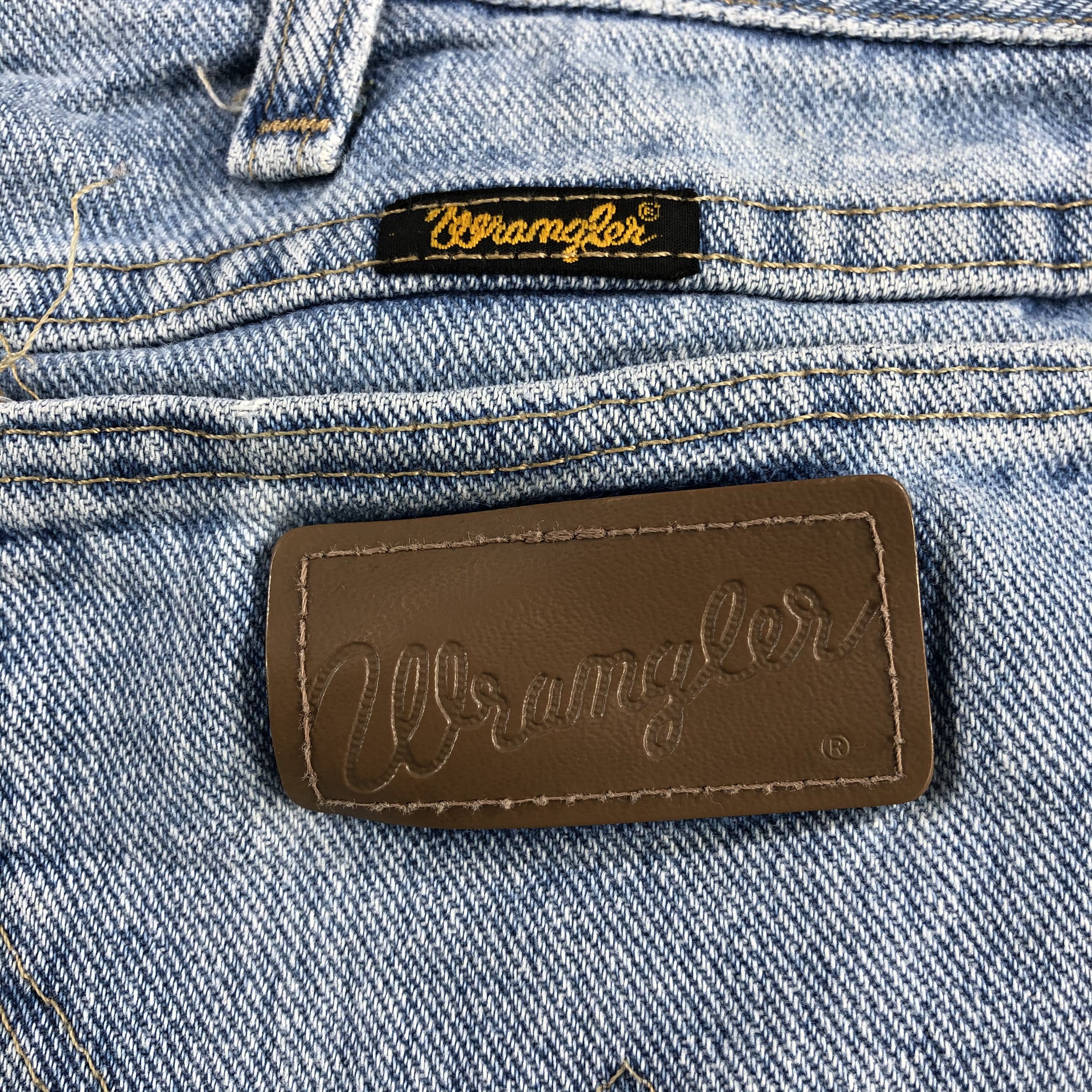 Vintage Vintage Light Wash Wrangler Jeans-J2092 Size US 36 / EU 52 - 5 Thumbnail