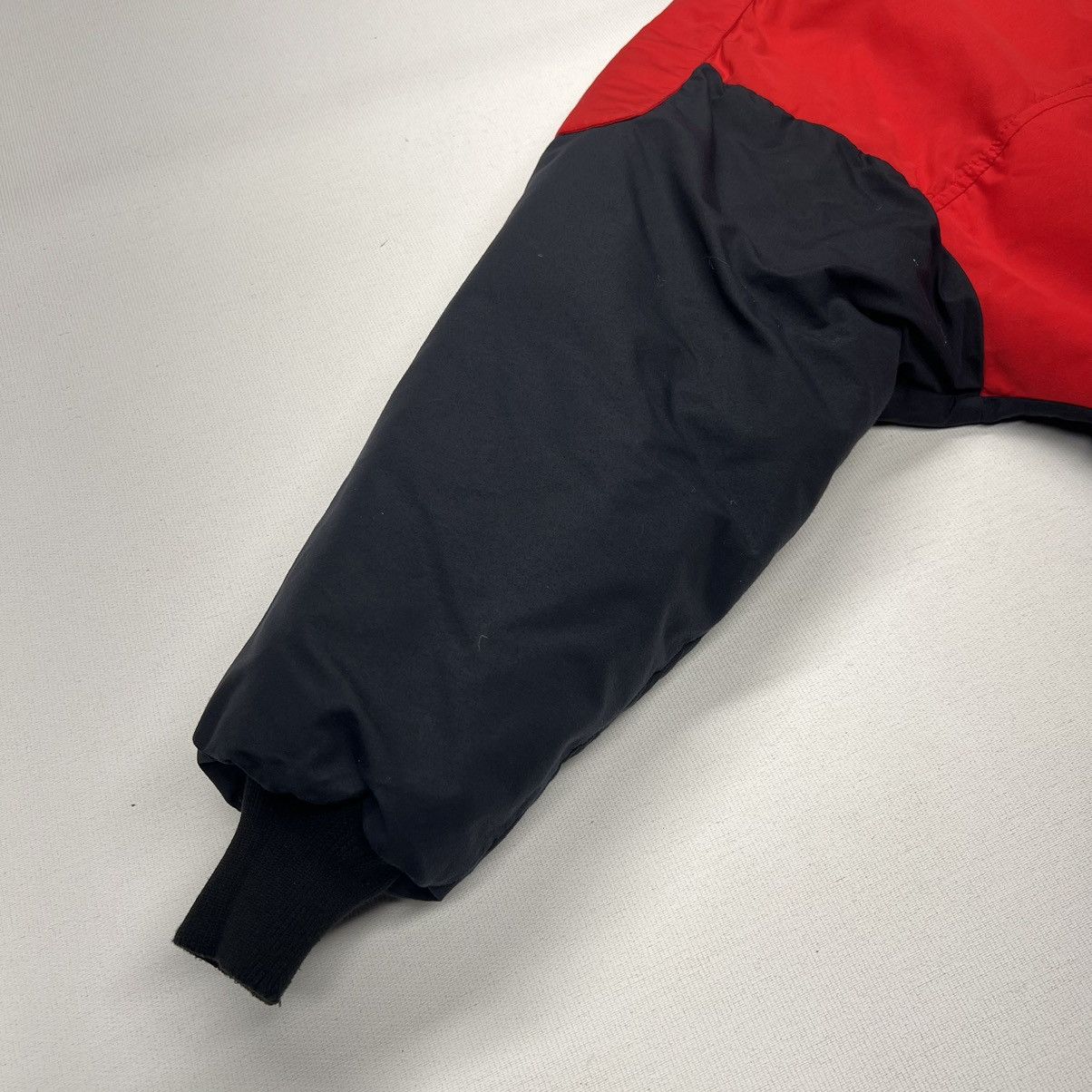 Vintage VTG Alpine Designs Jacket Red Black Goose Down Puffer Ski Size US L / EU 52-54 / 3 - 5 Thumbnail