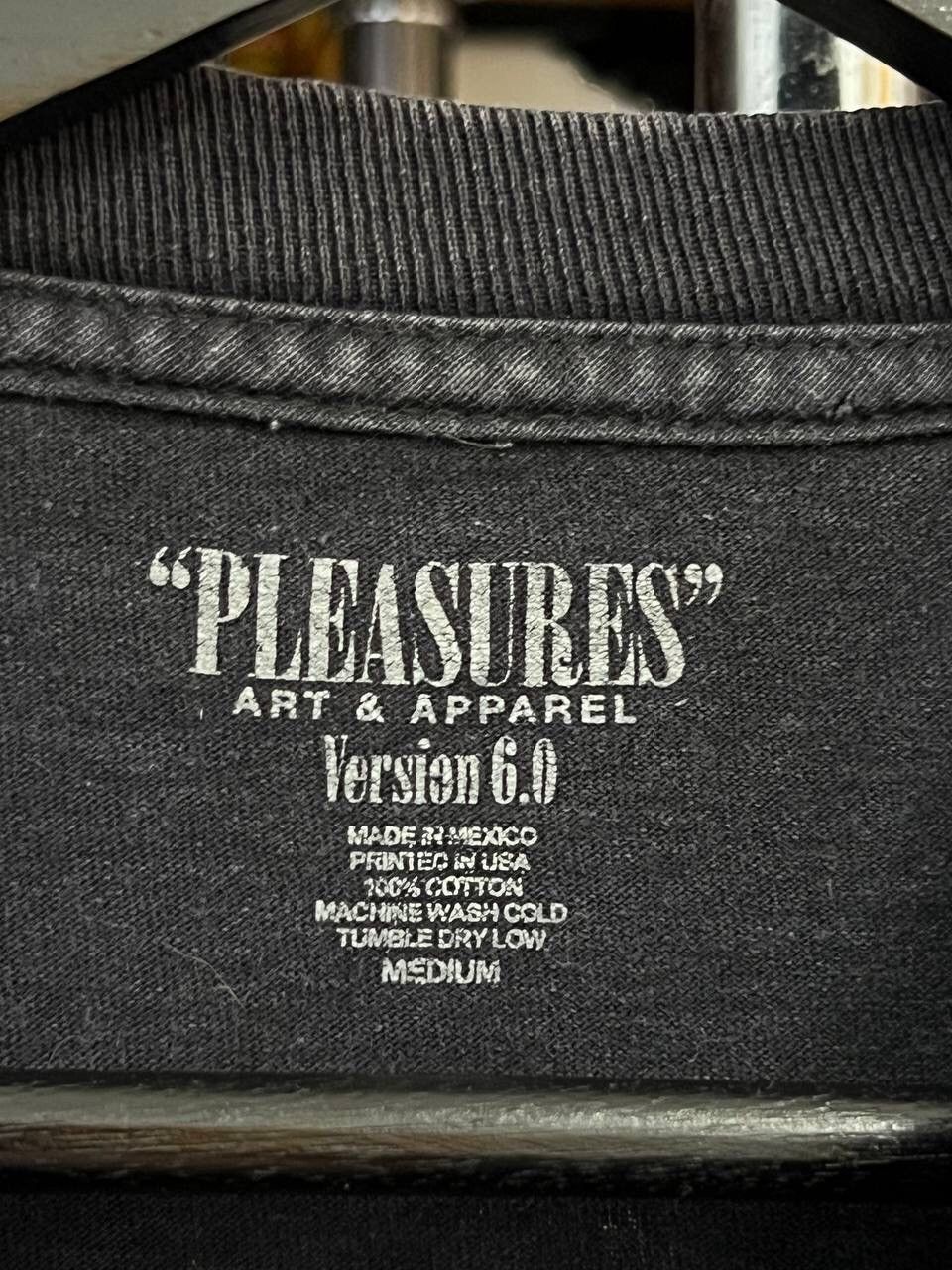 Pleasures × Vintage Pleasures Basic Logo Y2K T-shirt vintage Size US M / EU 48-50 / 2 - 6 Thumbnail