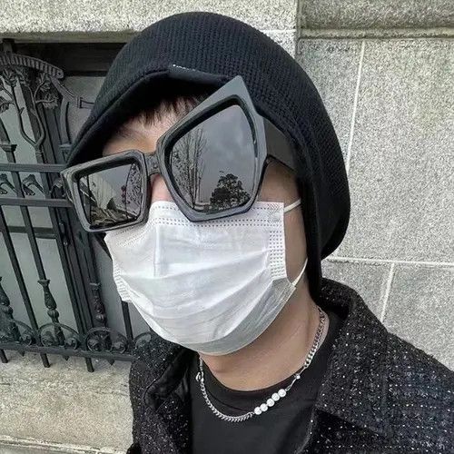 Designer × Electric Visual × Vintage Y2K Asymmetrical Size Eyebrow Sunglasses Streetwear Size ONE SIZE - 1 Thumbnail