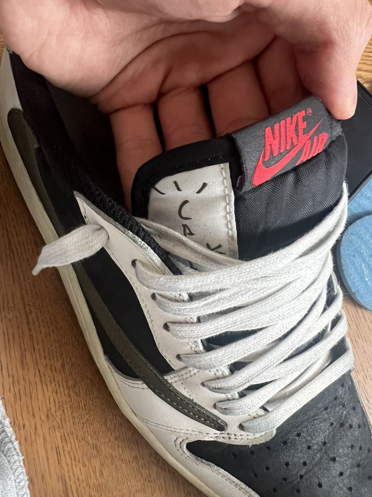 Jordan Brand × Travis Scott Jordan 1 Retro Low OG SP Travis Scott Olive Size US 11.5 / EU 44-45 - 14 Thumbnail