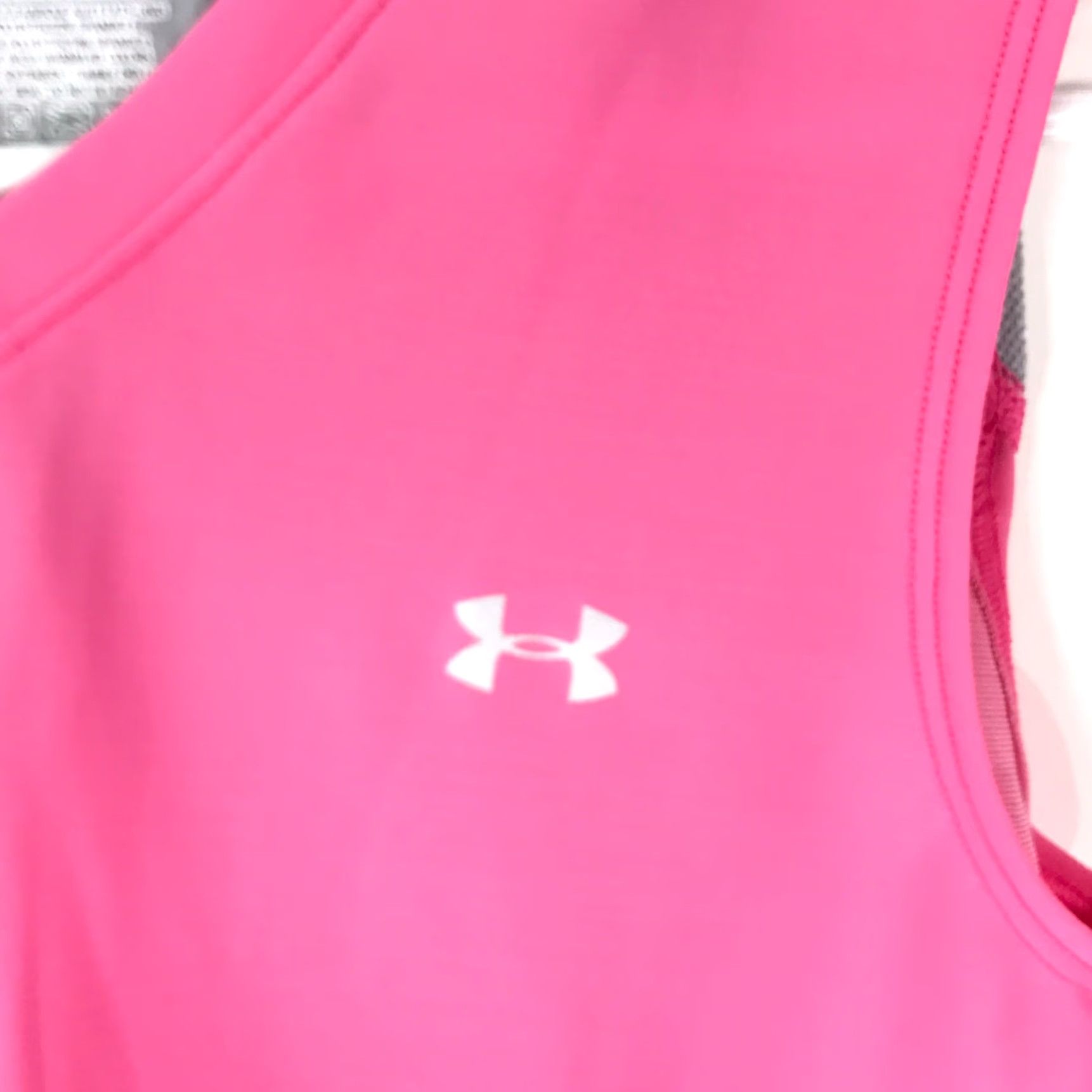 Under Armour Under Armour Womens Tank Top Sleeveless V Neck Pink Pullover Activewear Size M Shirt Womens Size M / US 6-8 / IT 42-44 - 3 Thumbnail