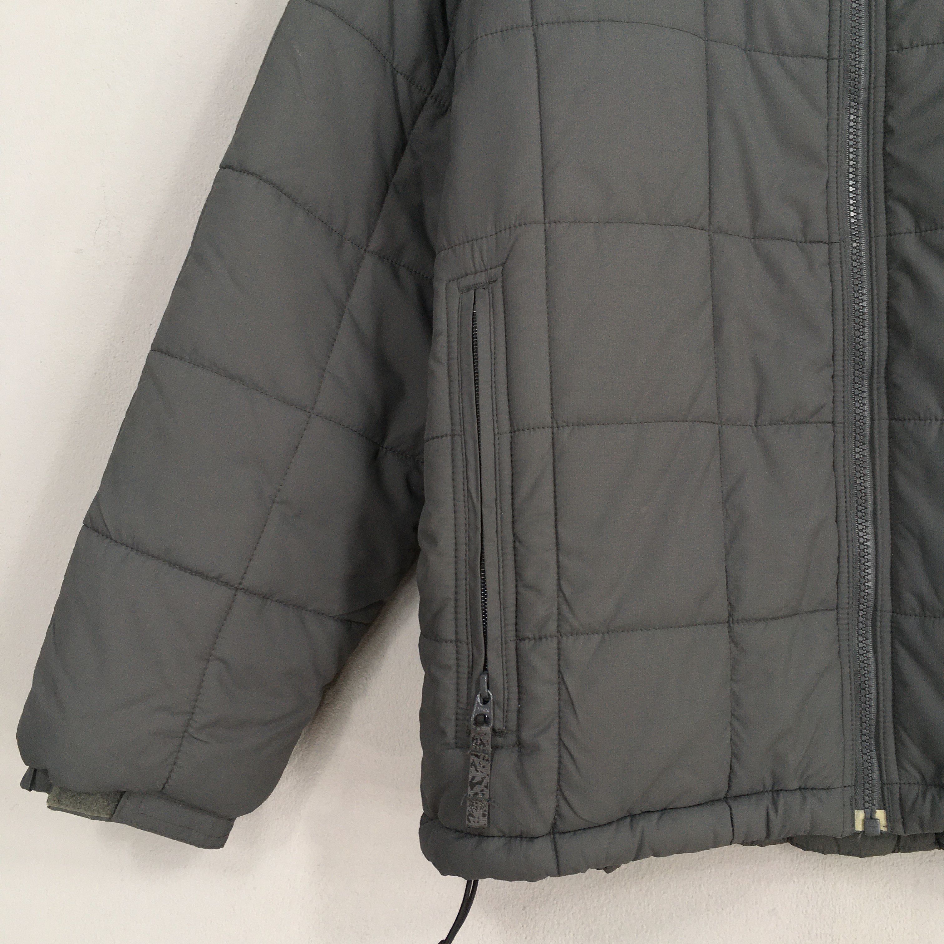 Columbia Vintage 90's Columbia Hoodie Black Puffer Jacket Medium Size US M / EU 48-50 / 2 - 5 Thumbnail