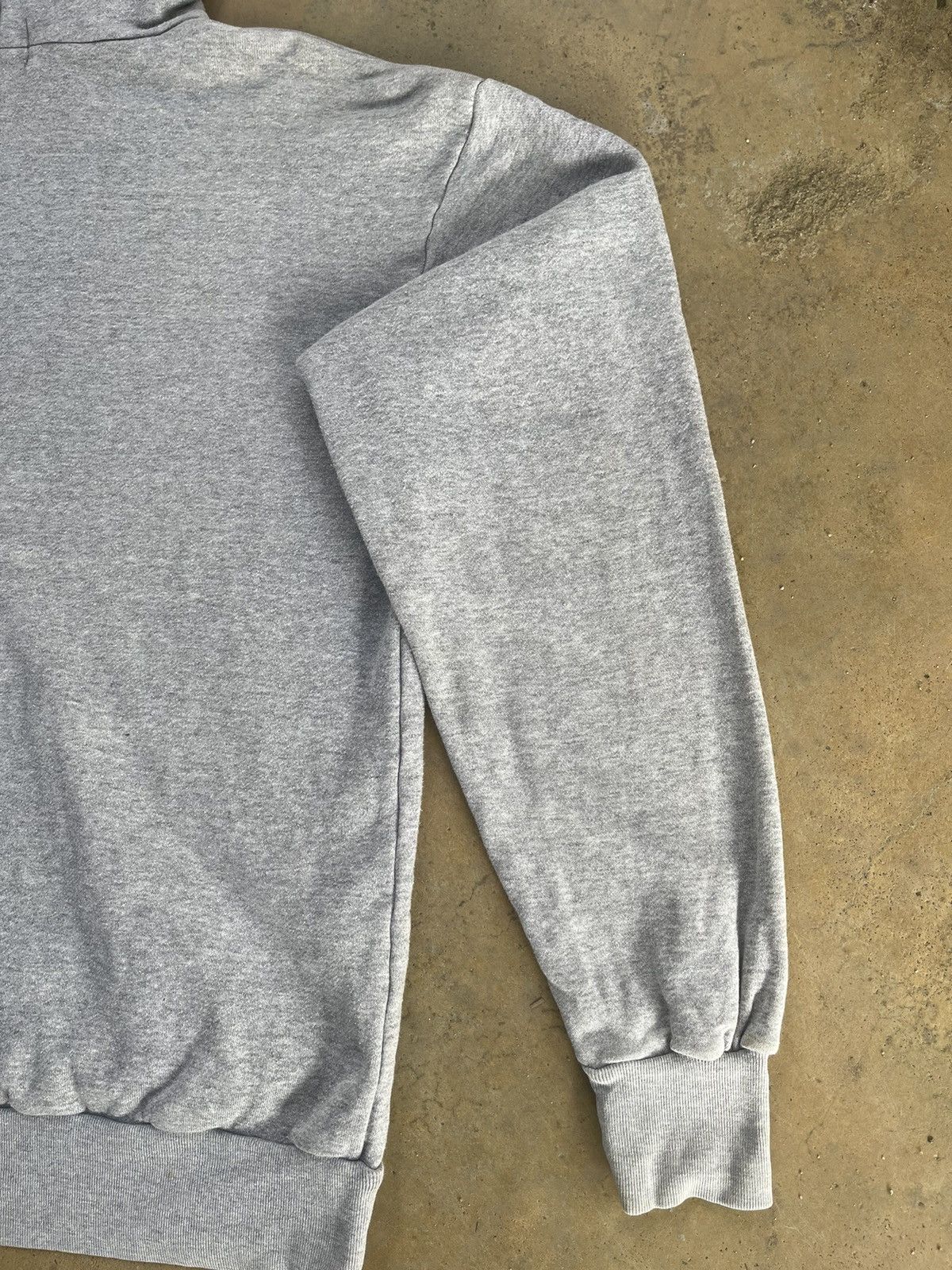 Levi's Vintage 1998 Levi’s Gray Hoodie – Made in Japan – Size L Size US L / EU 52-54 / 3 - 17 Thumbnail