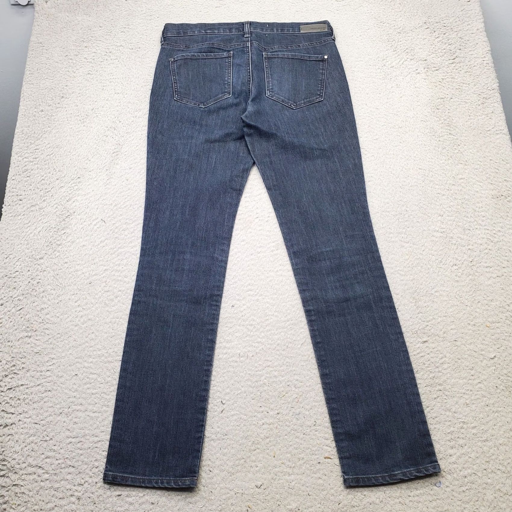 DKNY DKNY Jeans Womens 2 Dark Blue Denim 5 Pocket Skinny Regular Waist 31 Inseam 30.5" Casual Jeans Womens Size 2 Blue Denim Dark Wash Size 26" / US 2 / IT 38 - 2 Thumbnail
