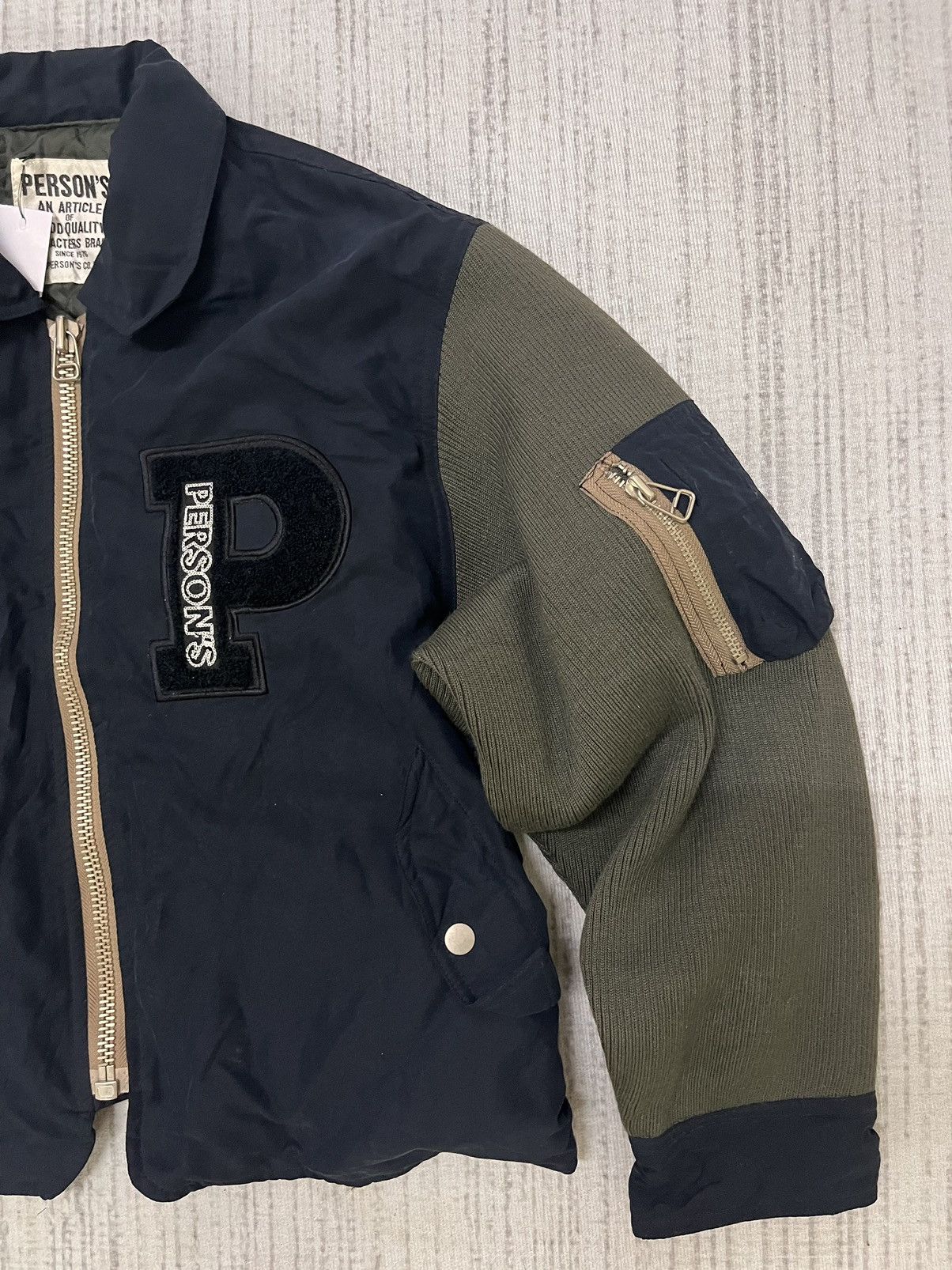 Japanese Brand Vintage 90s person’s army bomber jacket Size US L / EU 52-54 / 3 - 3 Thumbnail