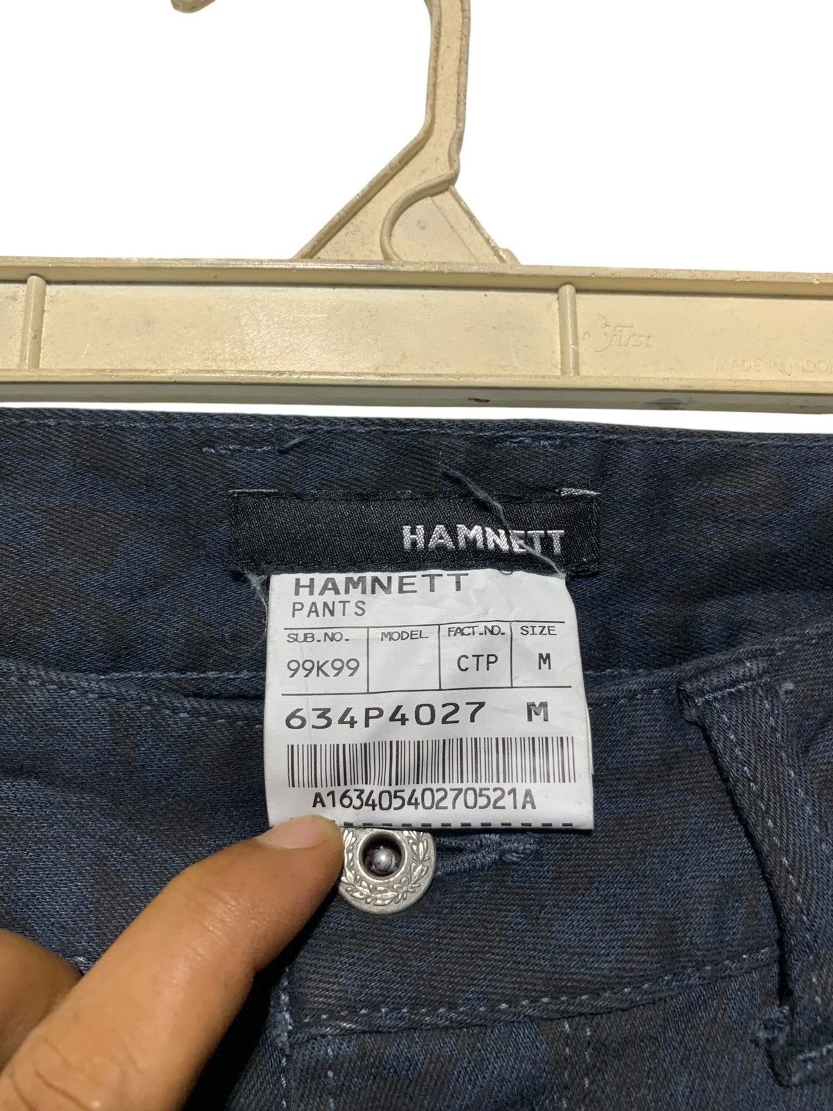 Katharine Hamnett London 1990s Hamnett abstract print skinny denim Size US 29 - 12 Thumbnail