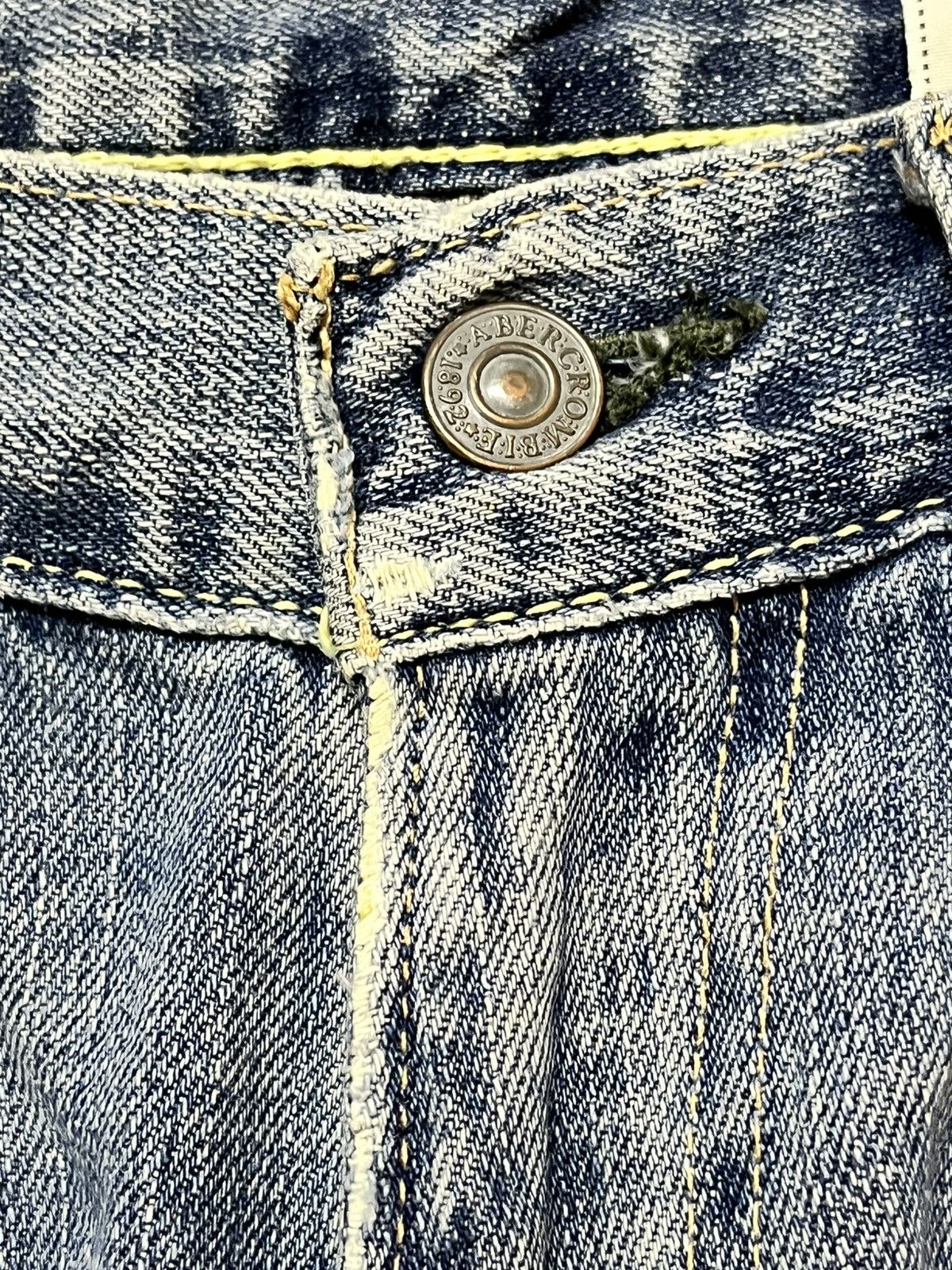 Abercrombie & Fitch Vintage Abercrombie&Fitch Faded Bootcut Denim Size US 31 - 11 Thumbnail