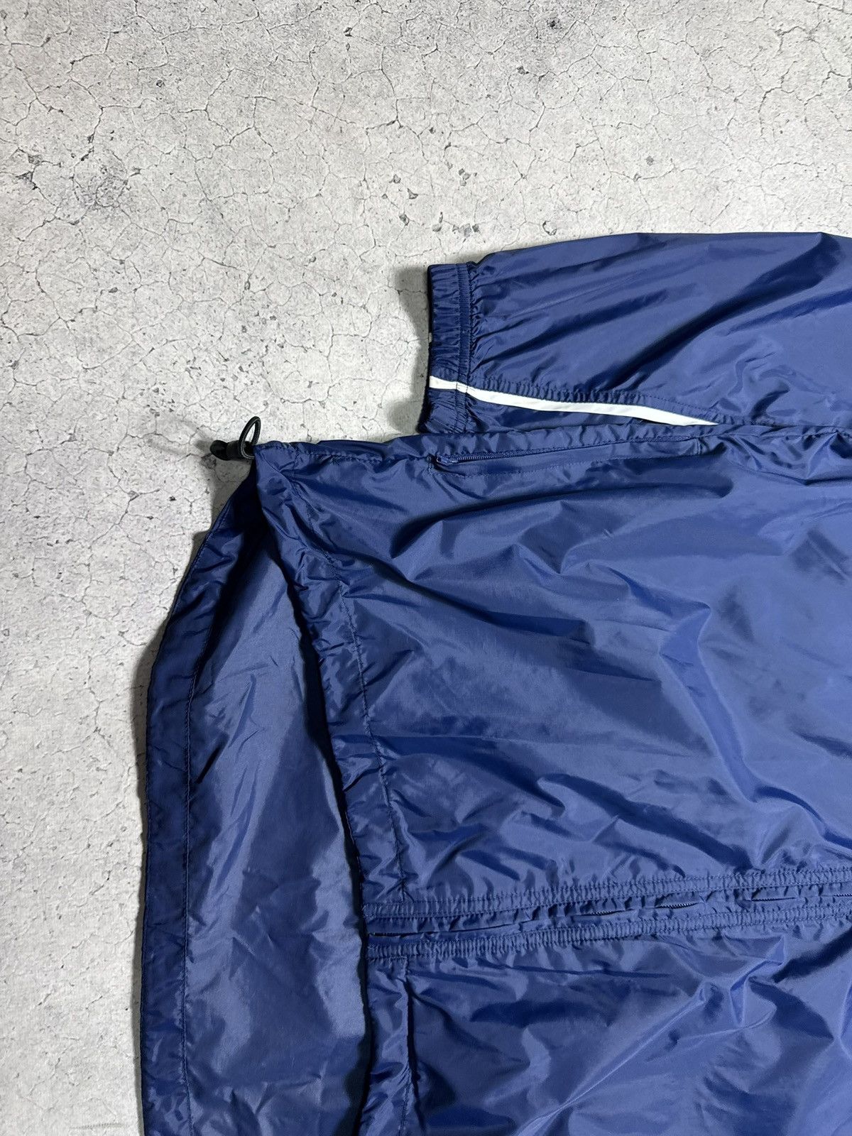 Nike Nike Team Vintage 90’s Nylon Jacket Full Zip Drill Y2K Size US L / EU 52-54 / 3 - 2 Thumbnail