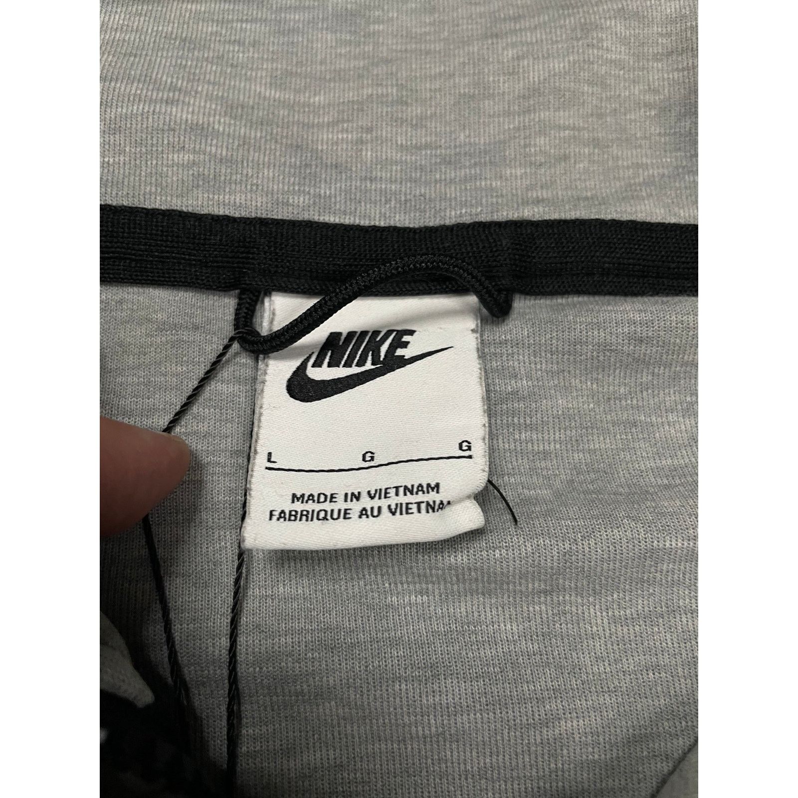Nike Nike Tech Grey Zip Up Used Large Size US L / EU 52-54 / 3 - 2 Thumbnail