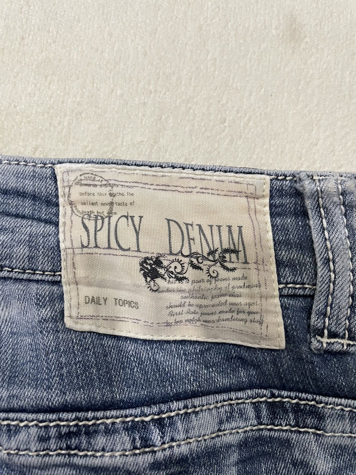 Japanese Brand Vintage Spicy Denim Skinny Faded Mudwash Denim Jeans Size US 33 - 18 Thumbnail