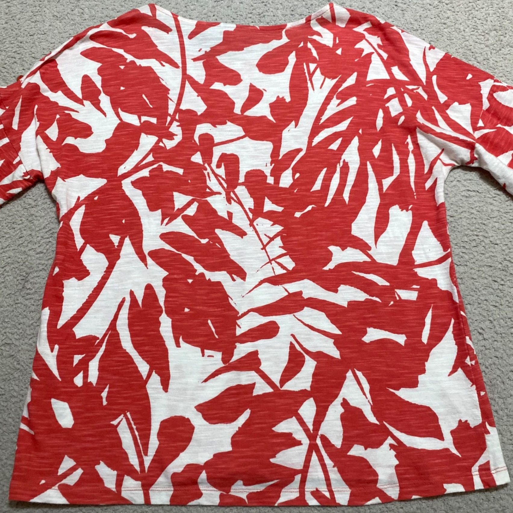 Vintage Chico's Womens Shirt M Red Floral 3/4 Sleeve Round Neck Pullover Size M / US 6-8 / IT 42-44 - 2 Thumbnail
