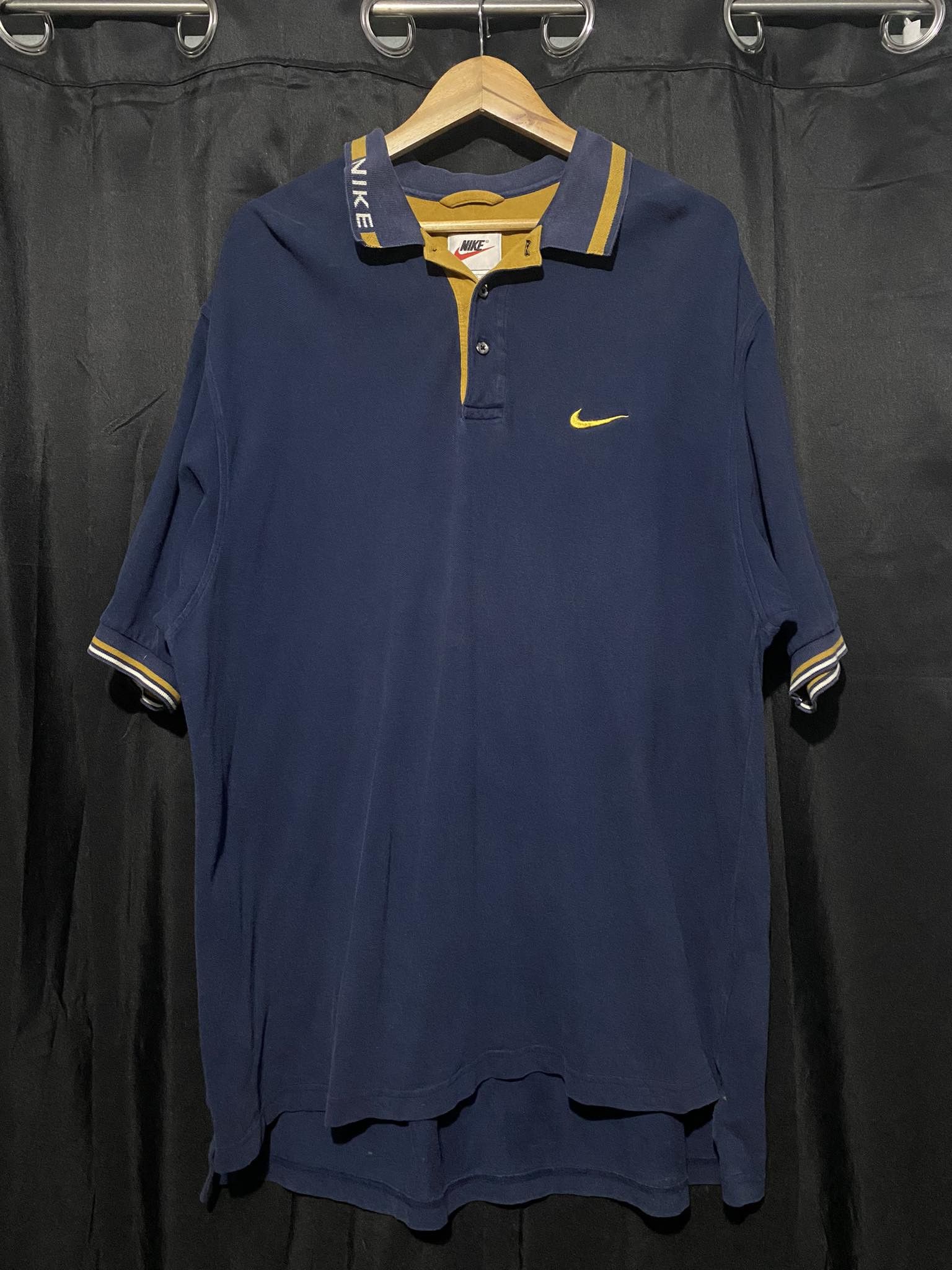 Nike Vintage Nike Swoosh 90s Short Sleeves Polo Shirt Size US XXL / EU 58 / 5 - 1 Thumbnail