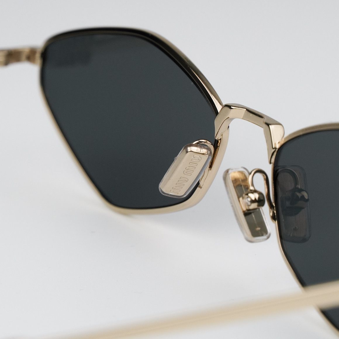 Miu Miu NEW Miu Miu MU56ZS ZVN5S0 REGARD Unisex Sunglasses Size ONE SIZE - 7 Thumbnail