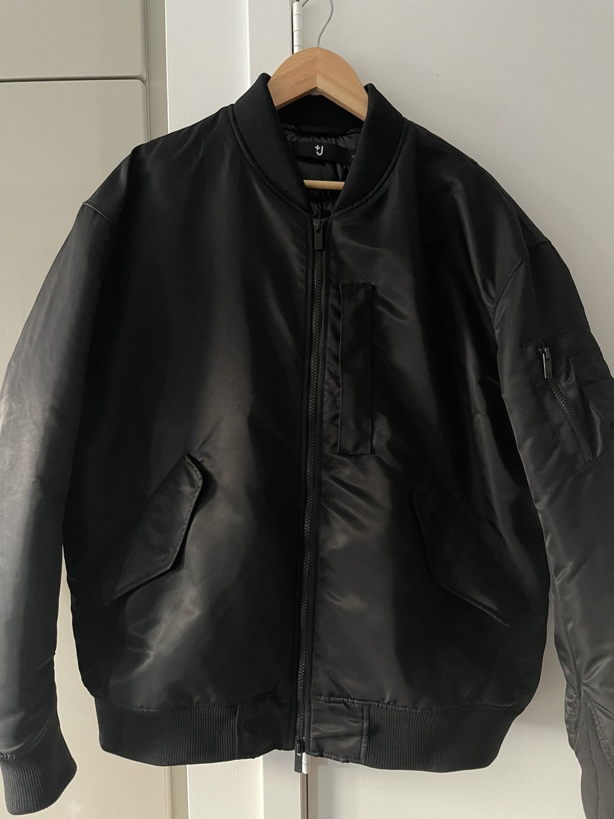 Jil Sander × Uniqlo Uniqlo +J Hybrid Down Oversized Ma-1 Blouson