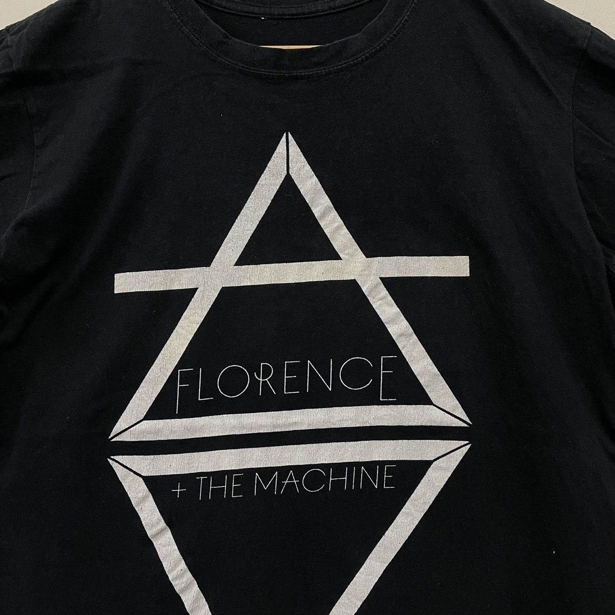 Band Tees Florence & the Machine Tour Tshirt Indie Rock Band Size US M / EU 48-50 / 2 - 3 Thumbnail
