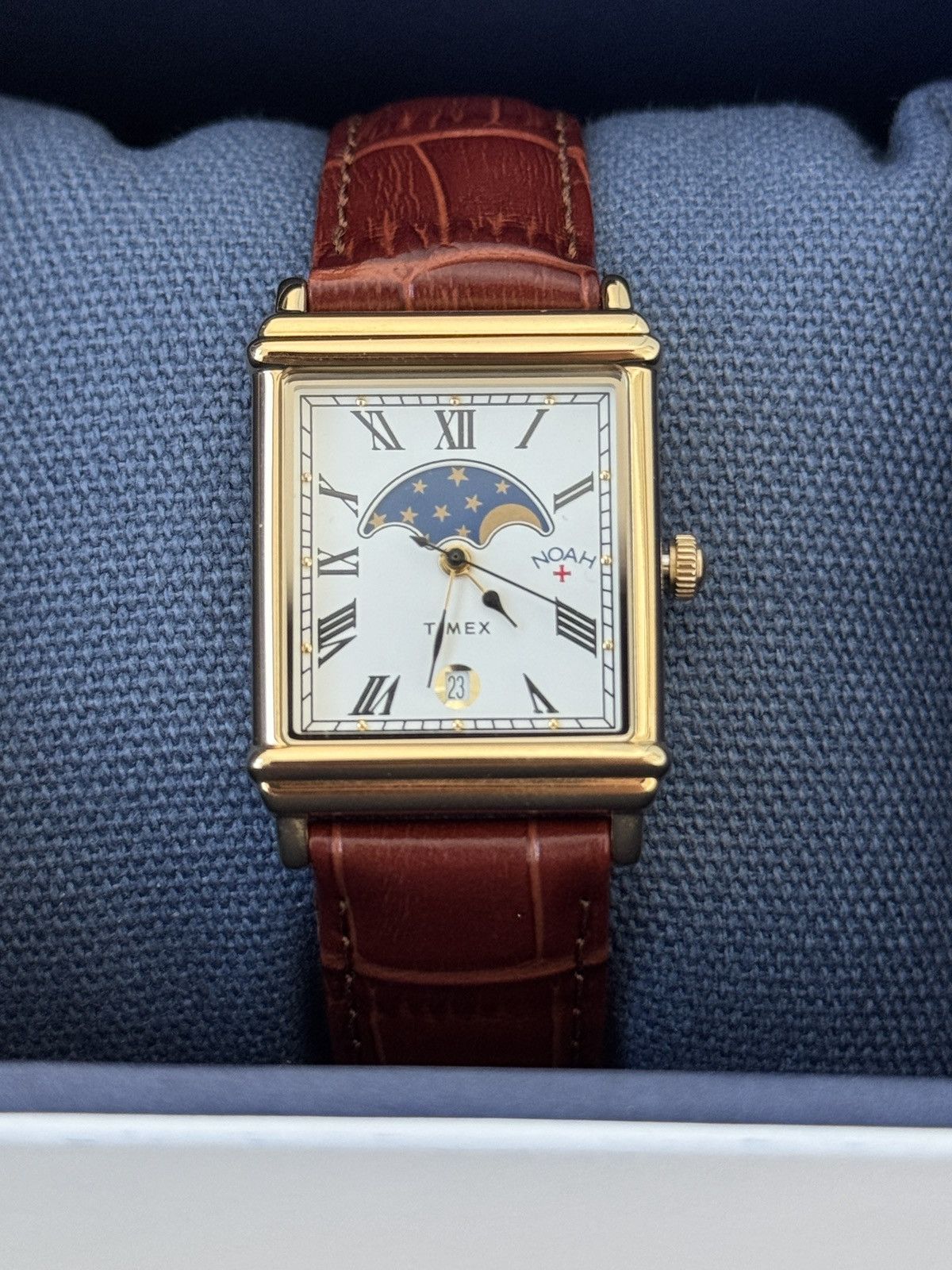 Noah × Timex Noah NY Timex Moon Phase Watch Size ONE SIZE - 1 Thumbnail