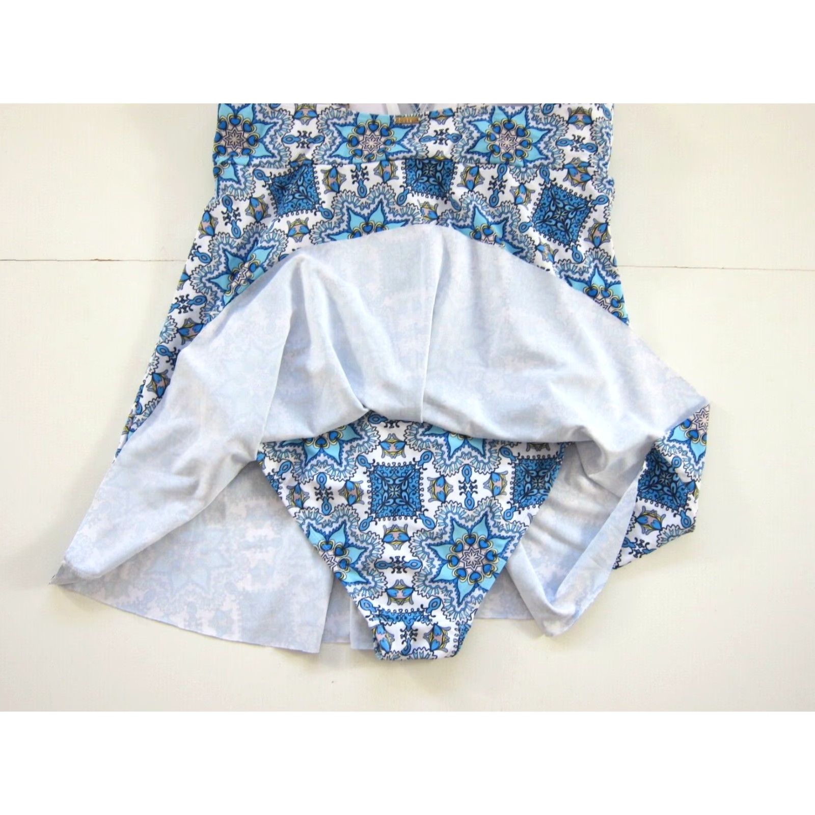 Nicole Miller Nicole Miller Studio Blue White Paisley One Piece Swimsuit Dress Women Large Size L / US 10 / IT 46 - 6 Thumbnail