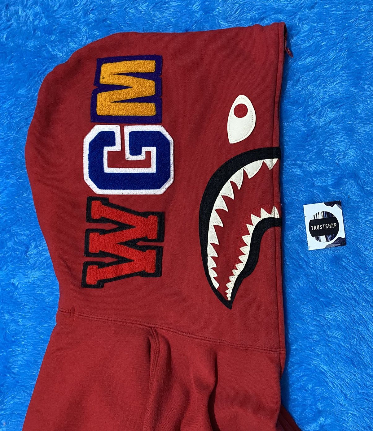 Bape Bape Shark Fullzip Hoodie Red glow in the dark Size US L / EU 52-54 / 3 - 6 Thumbnail