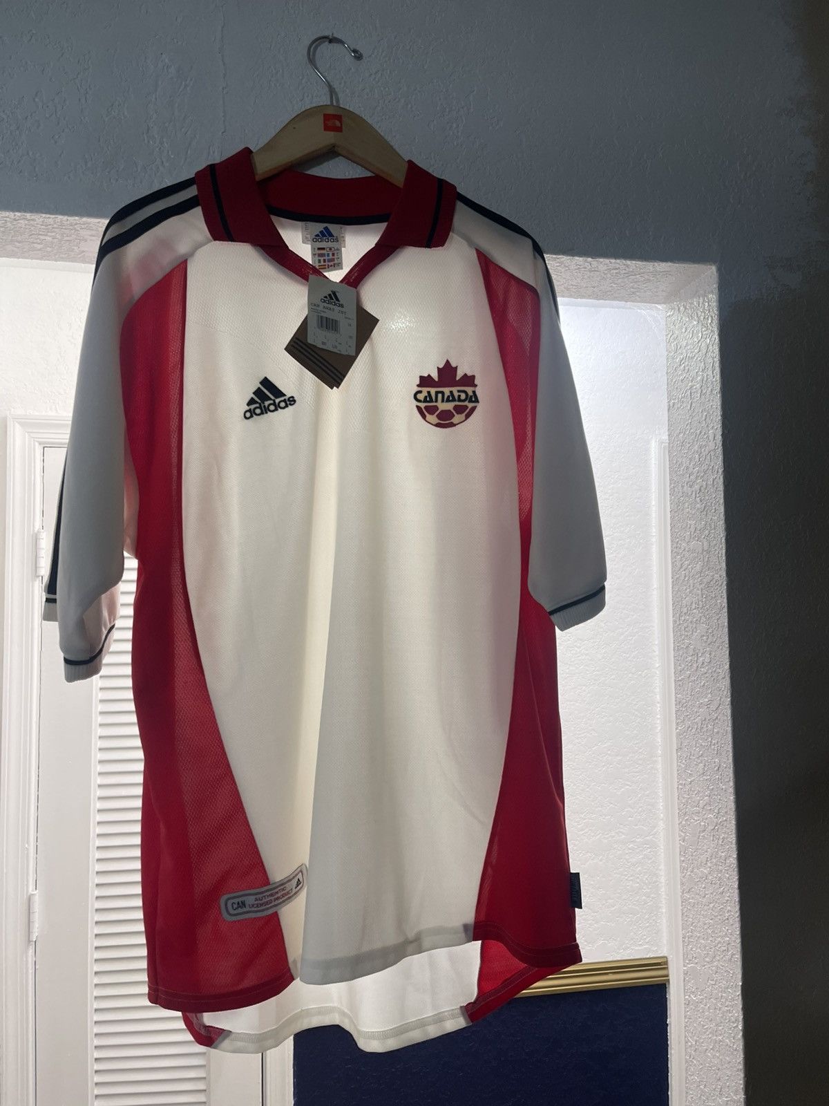 Adidas 1998-2000 CANADA AWAY JERSEY L Size US L / EU 52-54 / 3 - 5 Thumbnail