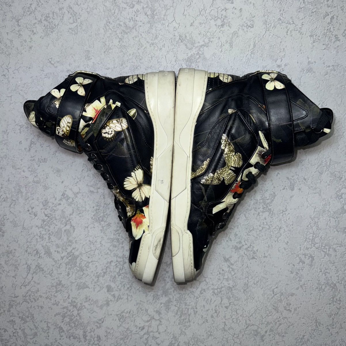 Givenchy Vintage F/W 2014 Givenchy Tyson High-Top Sneakers Butterfly Size US 7.5 / EU 40-41 - 6 Thumbnail