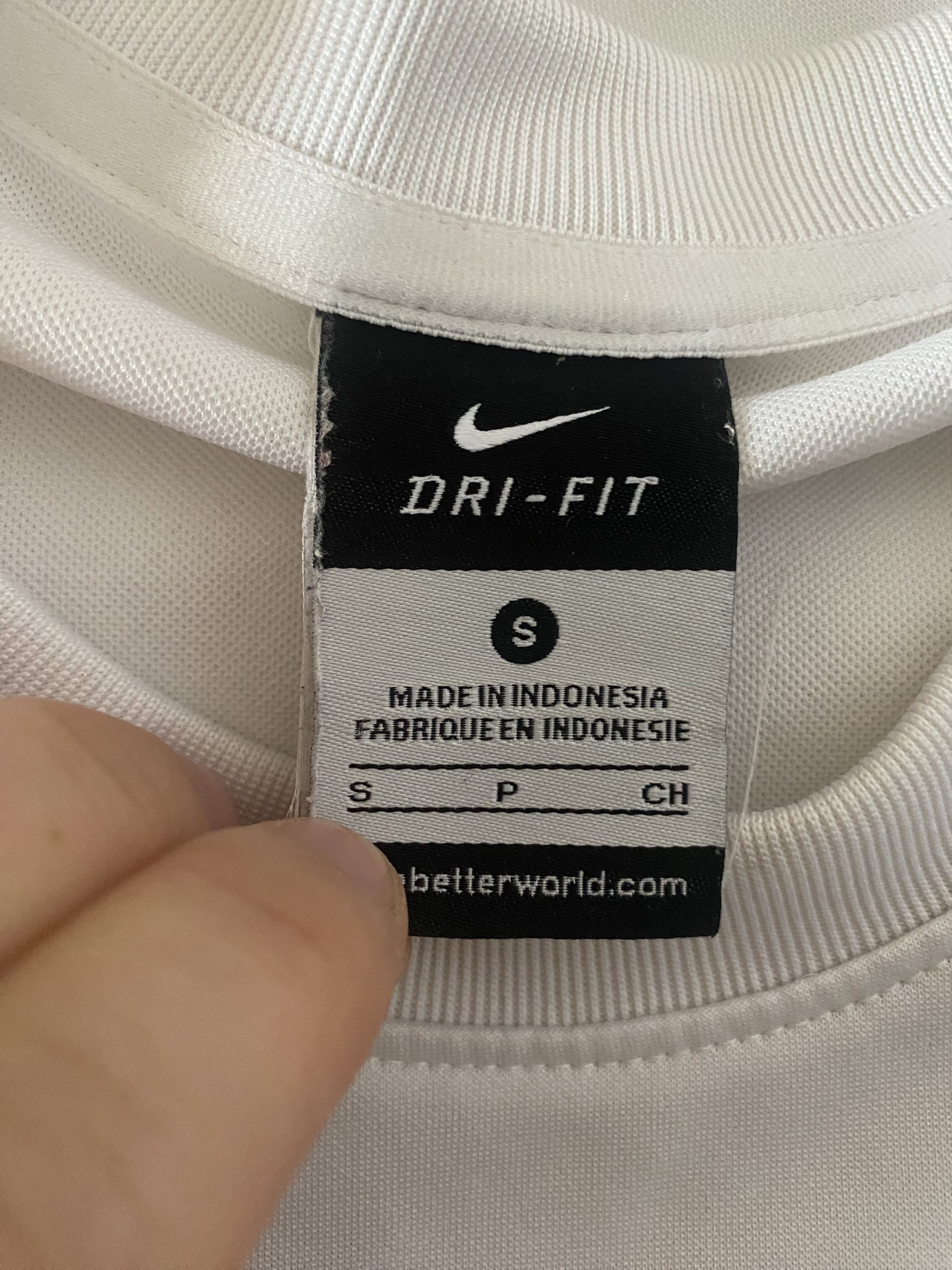Nike POLAND euro 2012 - Nike 2012 - 2014 - M/L - UNIQUE Size US M / EU 48-50 / 2 - 7 Thumbnail