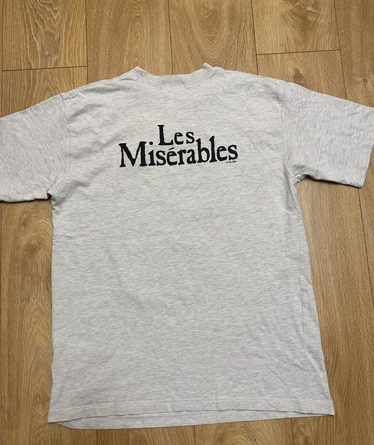 Vintage Vintage Les Miserables France Novel movie tee 90s Size US L / EU 52-54 / 3 - 4 Thumbnail