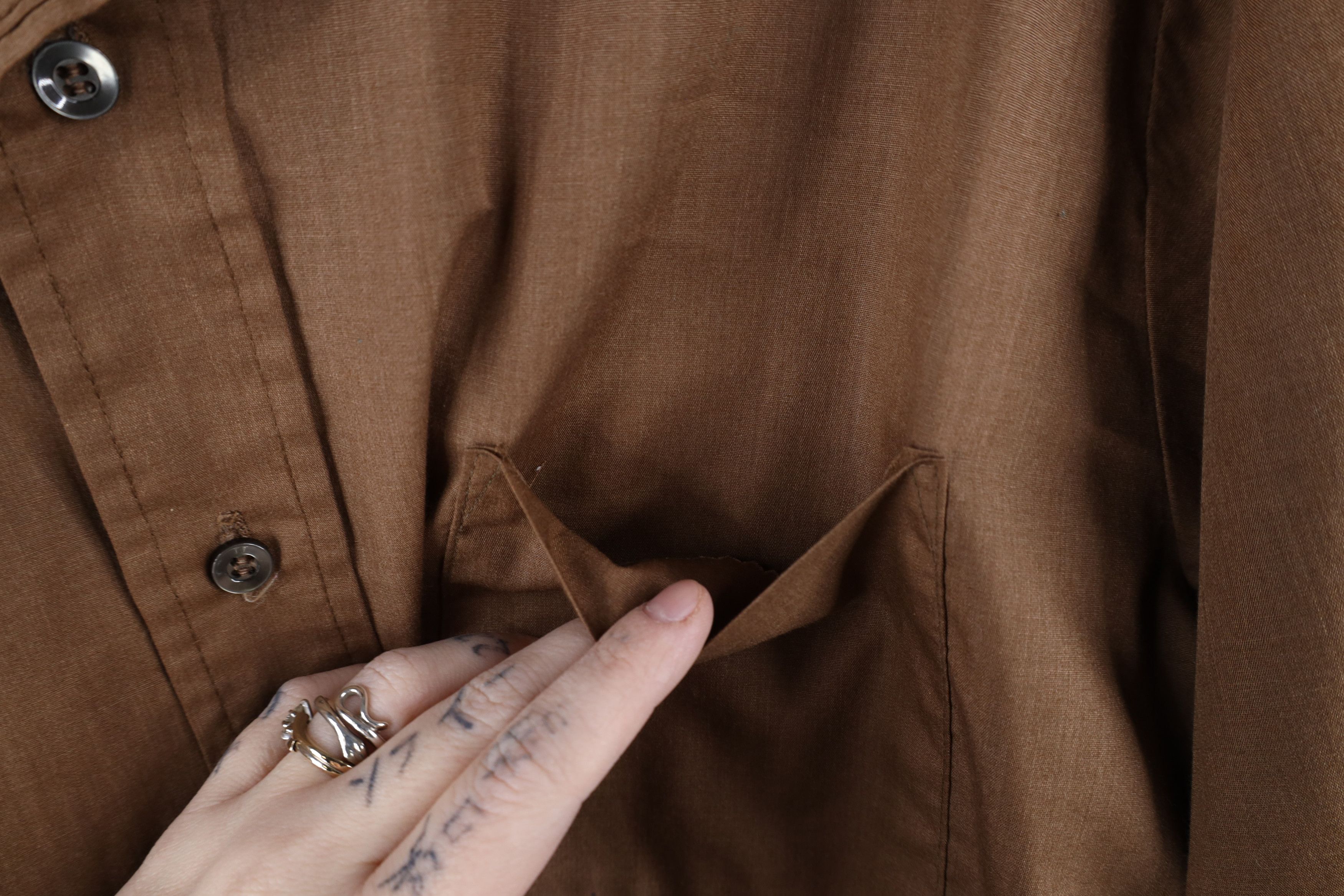 Vintage Vintage 70s Streetwear Faded Collared Button Shirt Brown USA Size US M / EU 48-50 / 2 - 5 Thumbnail