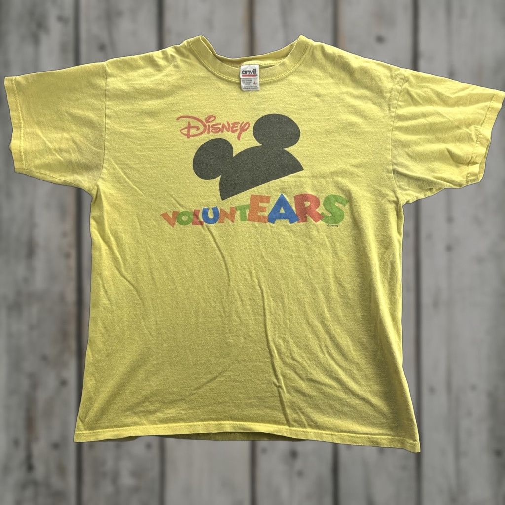 Anvil VINTAGE Anvil Disney VoluntEARS T-Shirt Mens Large Yellow Mickey Mouse 90s Graphic Print Size US L / EU 52-54 / 3 - 1 Thumbnail