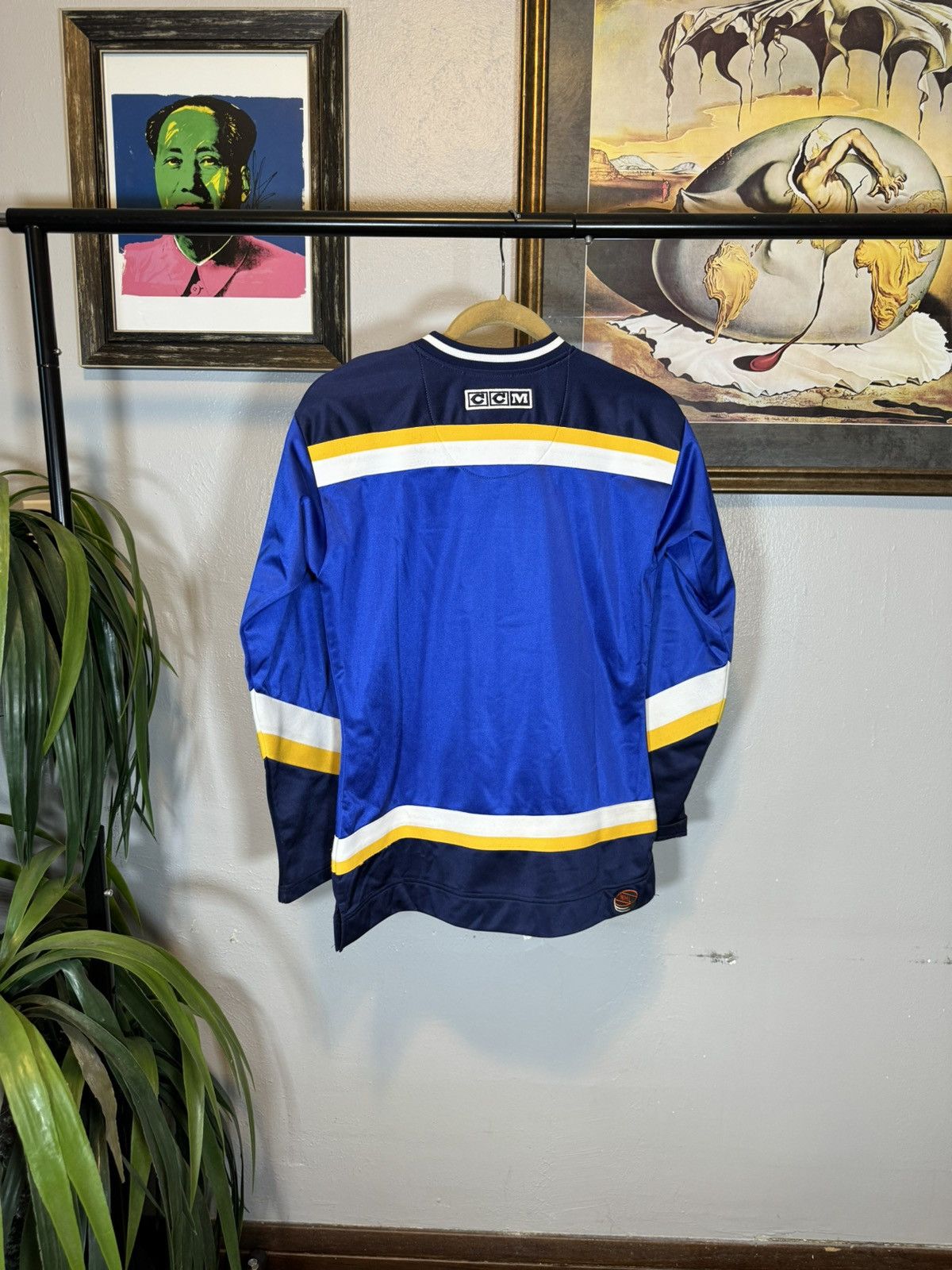 Ccm Women’s St Louis Blues CCM Hockey Jersey Sz XS Size XS / US 0-2 / IT 36-38 - 6 Thumbnail