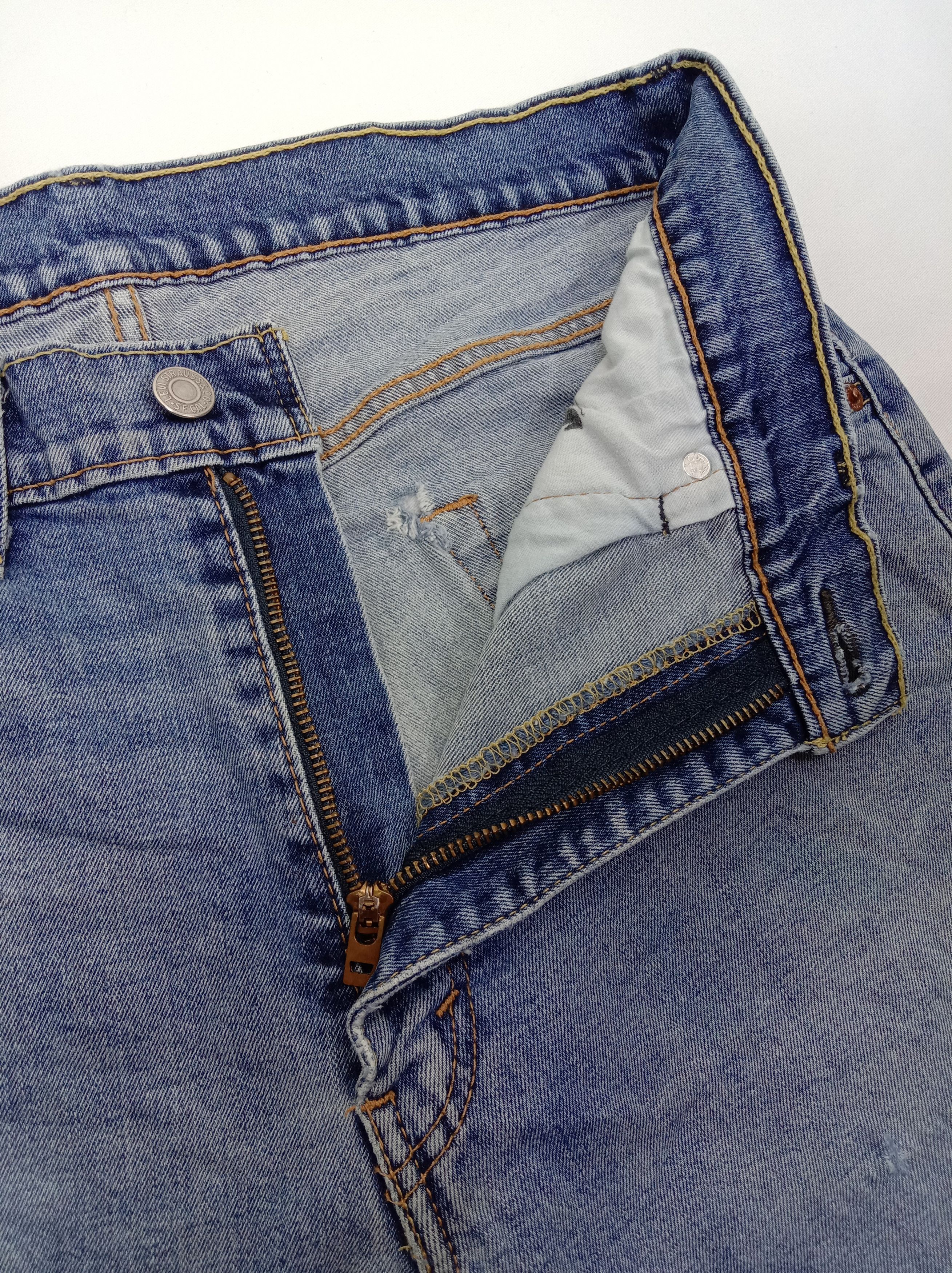 Levi's Vintage Levi's 550 Jeans Faded Blue Relaxed Fit Denim Size US 32 / EU 48 - 9 Thumbnail