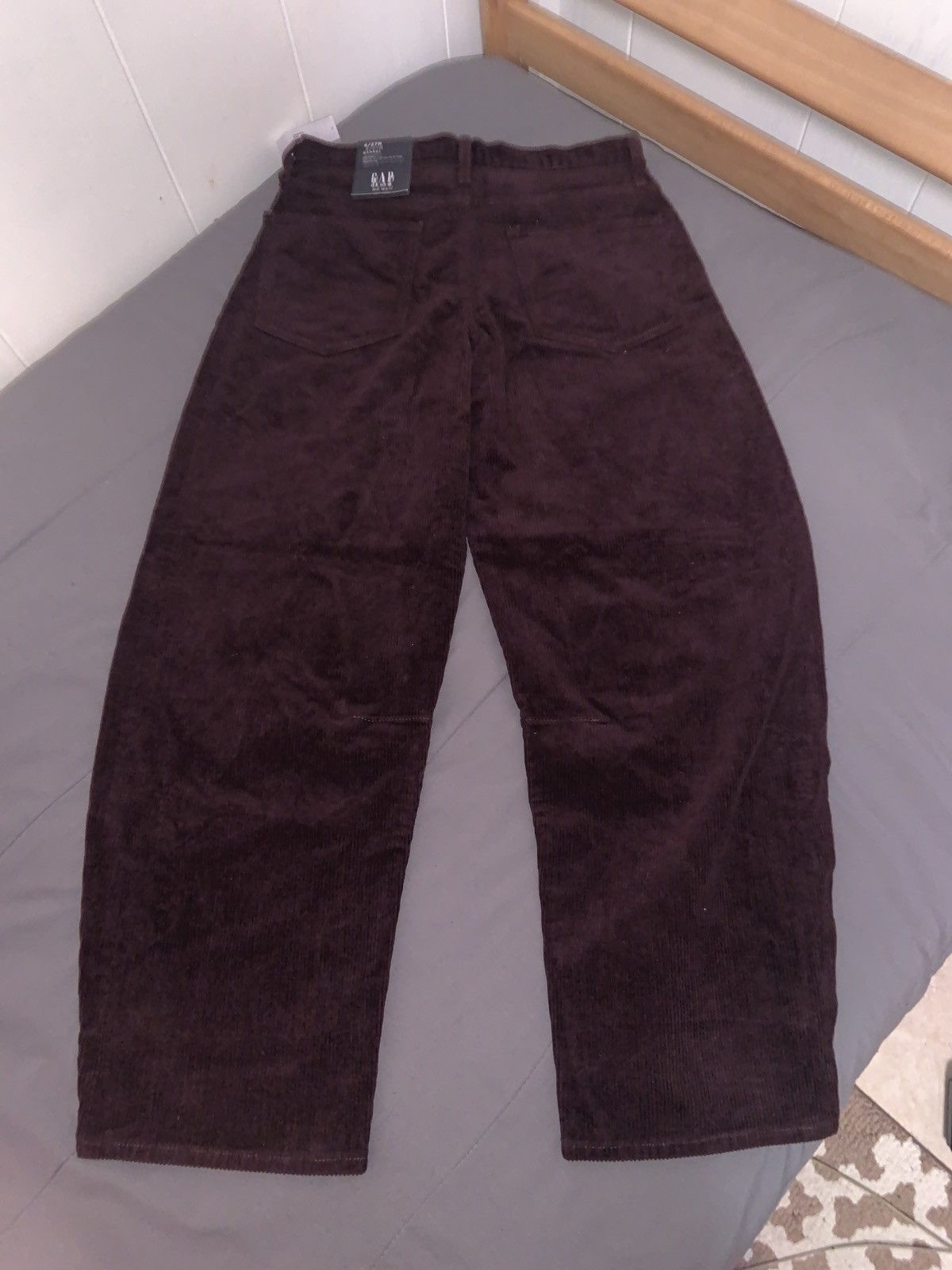 Gap Womens - Barrel Corduroy High Rise Pants - Size 4/27R Size 27" / US 4 / IT 40 - 4 Thumbnail