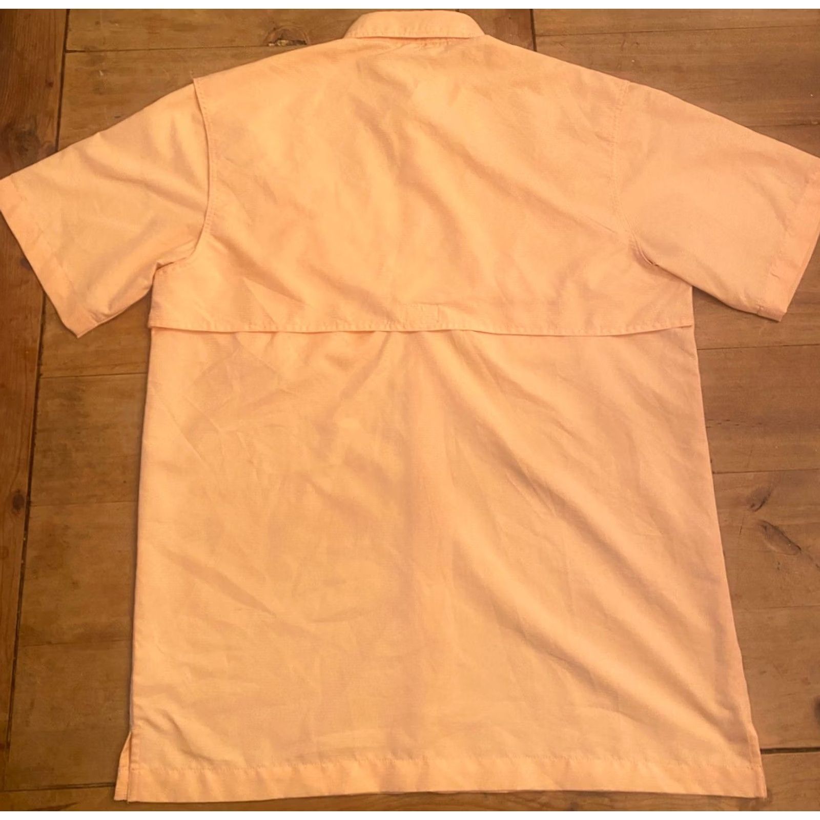 Vintage TROPHY WEAR Casual SS Vented Fishing Shirt Mens Medium Peach Orange Polyester Shirt Men Short Sleeve Button-Up Peach Orange Fish Size US M / EU 48-50 / 2 - 7 Thumbnail