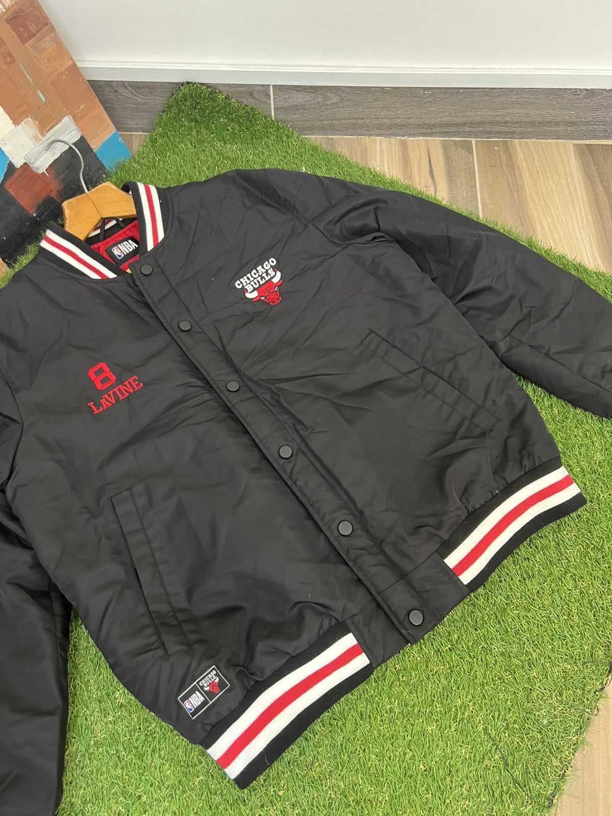 NBA × Vintage Vintage NBA Chicago Bulls Bomber Jacket Size L / US 10 / IT 46 - 3 Thumbnail