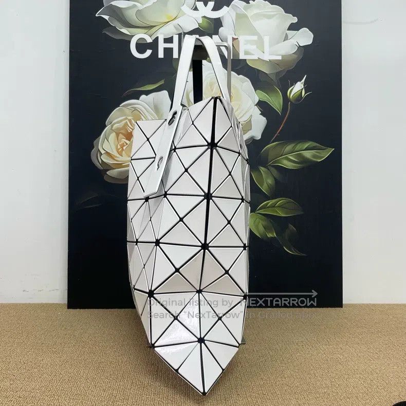Issey Miyake Issey Miyake White Tote Bag Size ONE SIZE - 3 Thumbnail