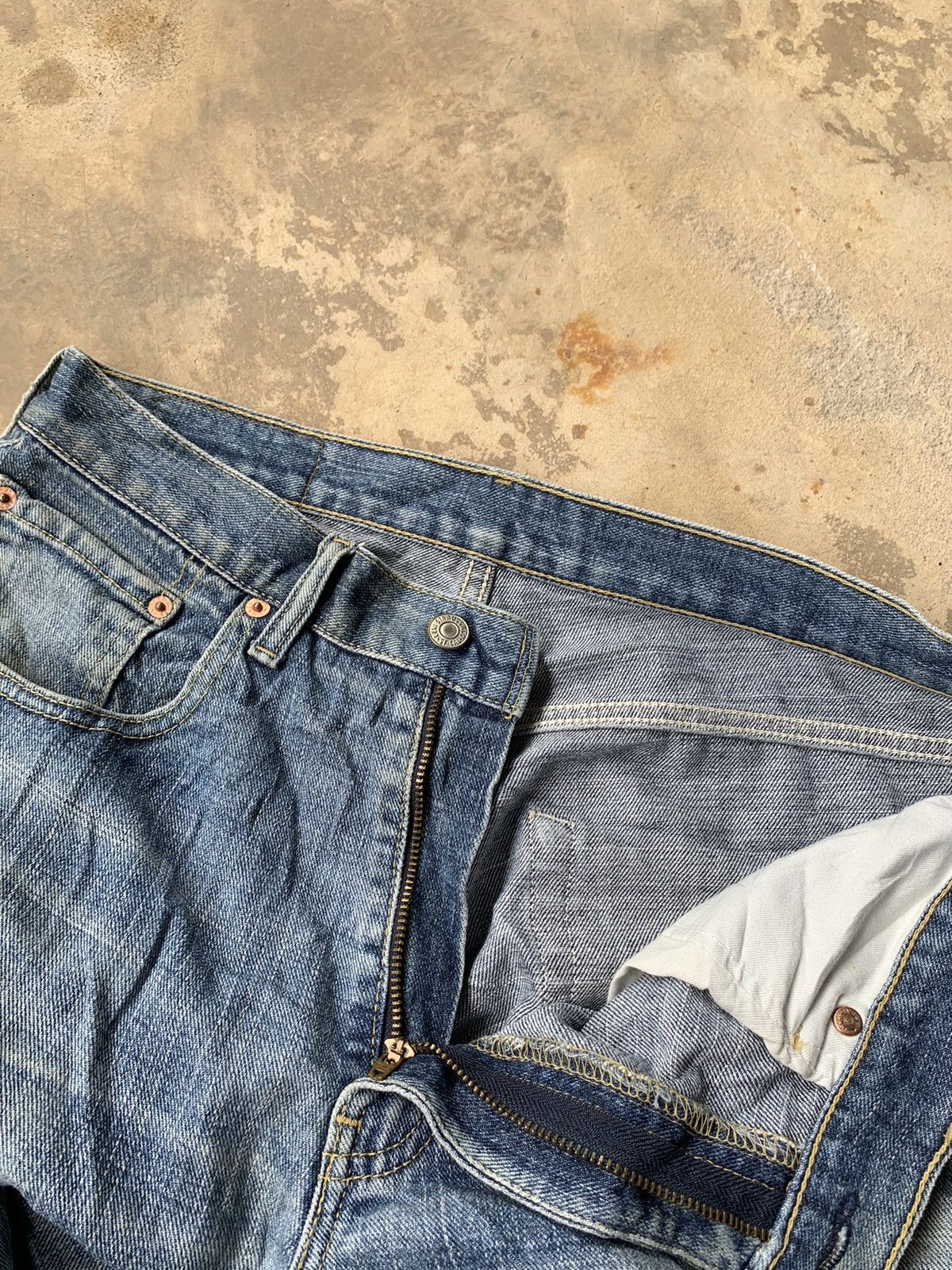 Levi's × Vintage Levis lot 534 Distressed Denim Size US 31 - 8 Thumbnail