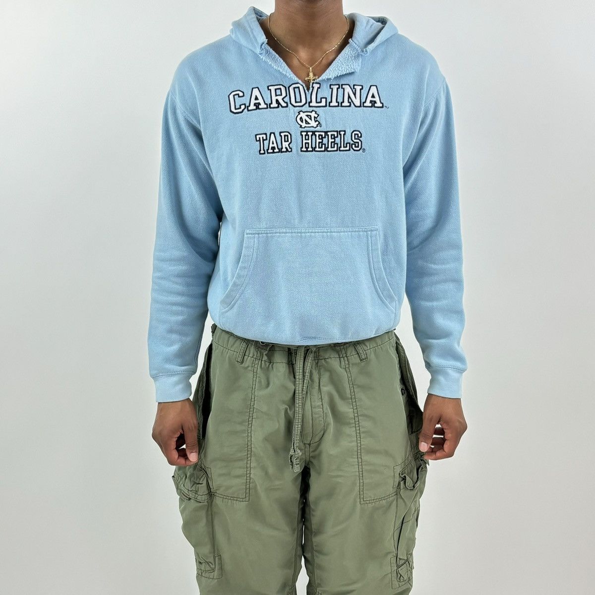 Vintage vintage Y2K UNC NORTH CAROLINA TAR HEELS Spellout hoodie Size US M / EU 48-50 / 2 - 3 Thumbnail