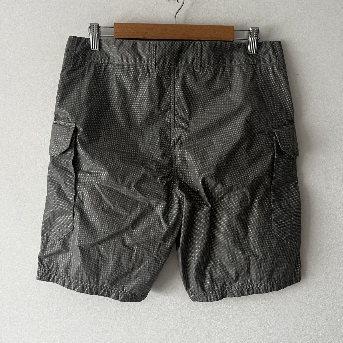 Stone Island 🔥🔥 Stone Island Pixel Reflective Shorts Size US 31 - 2 Thumbnail