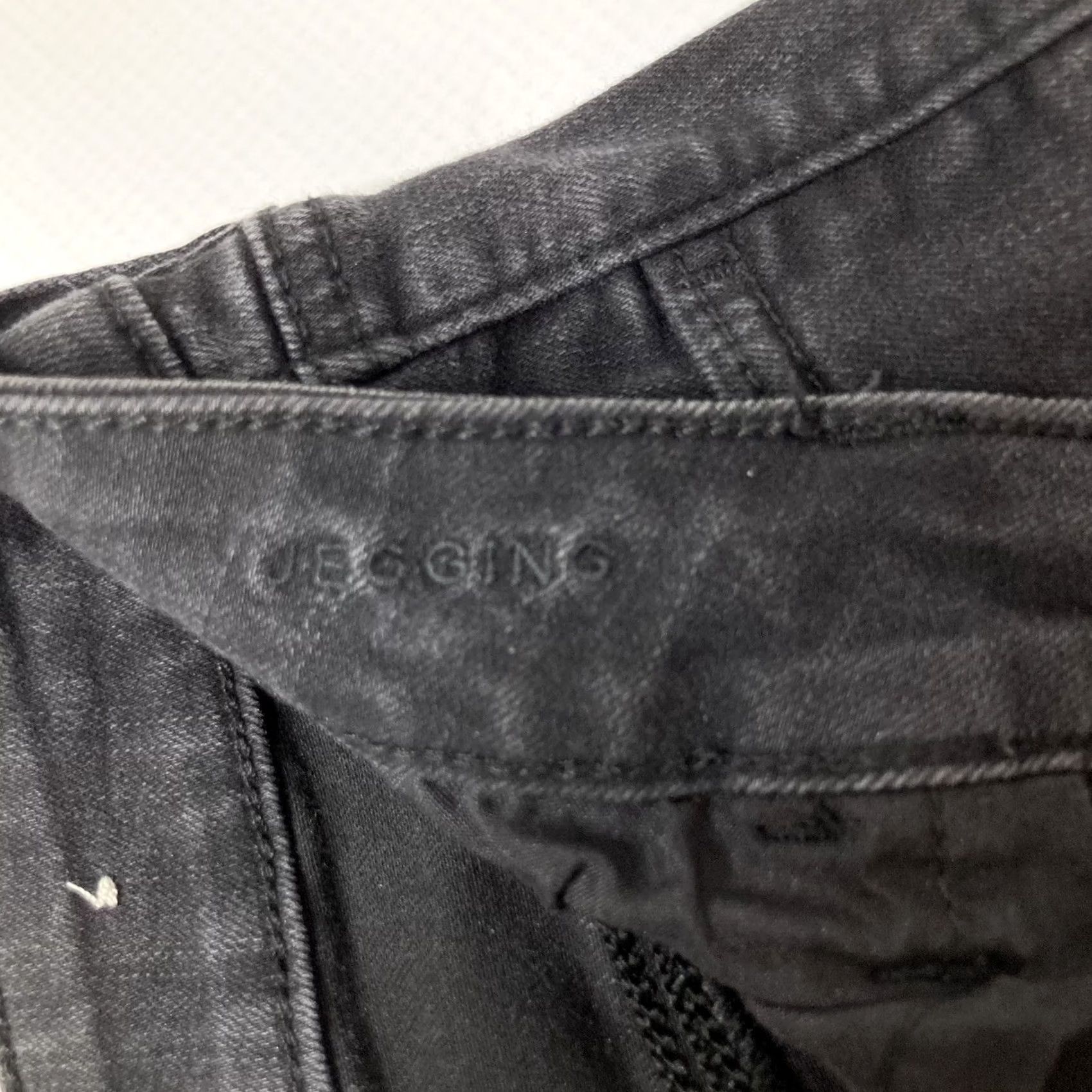 American Eagle Outfitters American Eagle Outfitters Jeans Womens Size 4 Regular Black Jegging Ripped Stretch Denim Size 27" / US 4 / IT 40 - 6 Thumbnail